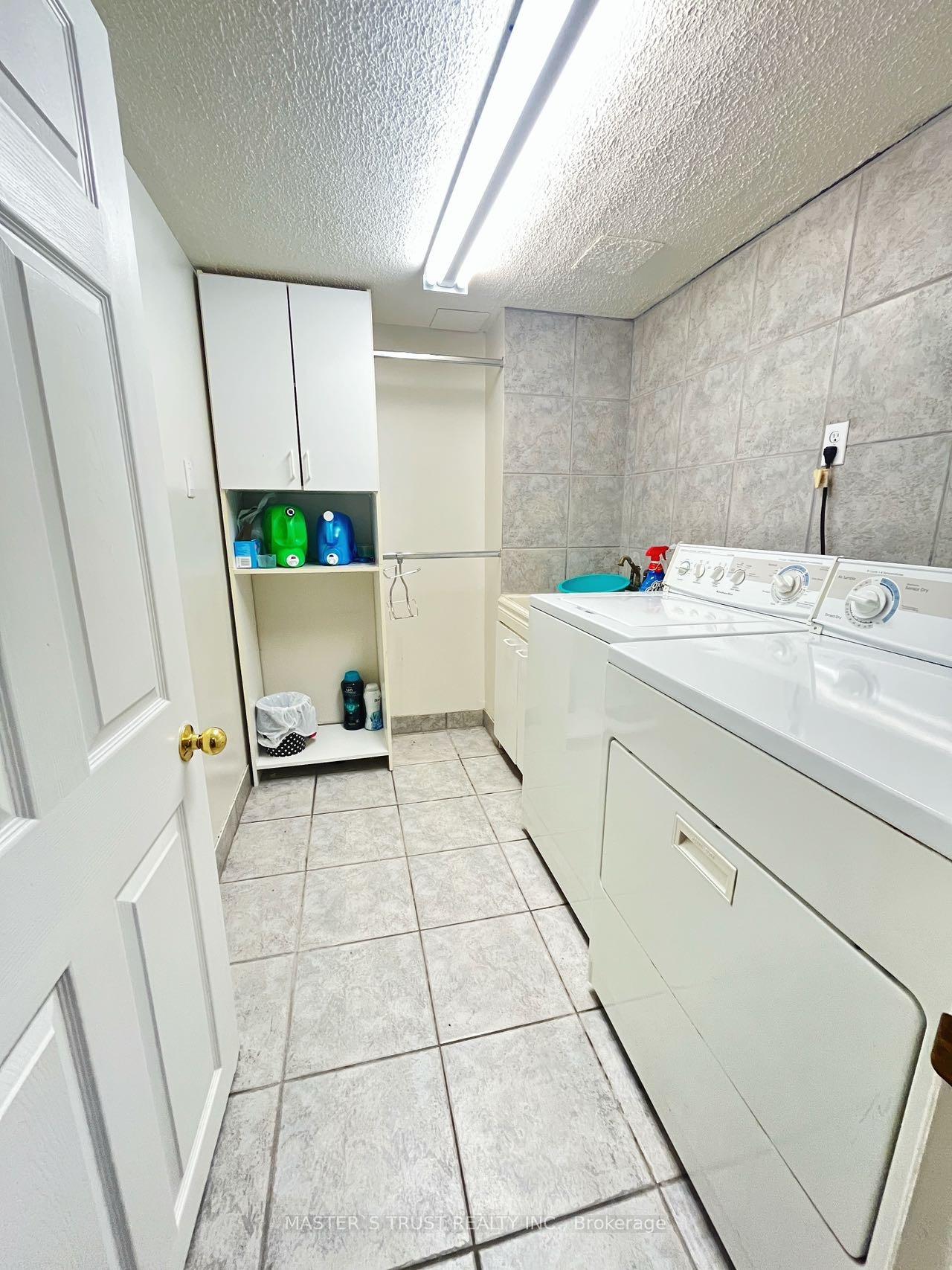 Photo 30 of 596 Willowick Drive, Newmarket, Stonehaven-Wyndham — HOMEH