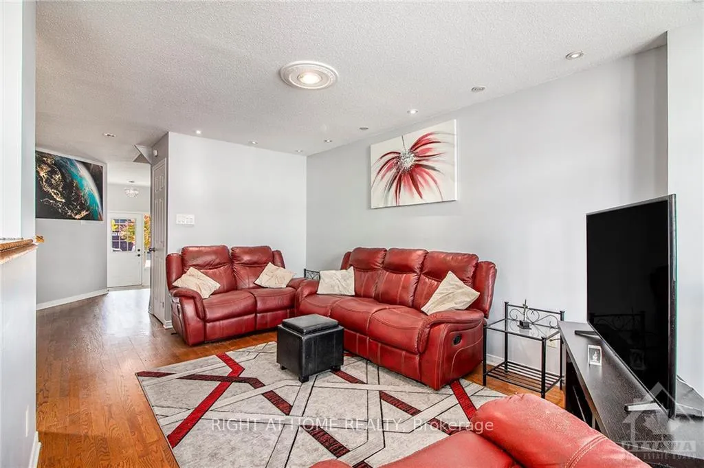Photo 11 of 275 Rolling Meadow Crescent, Ottawa, Mer Bleue/Bradley Estates/Anderson Park — HOMEH