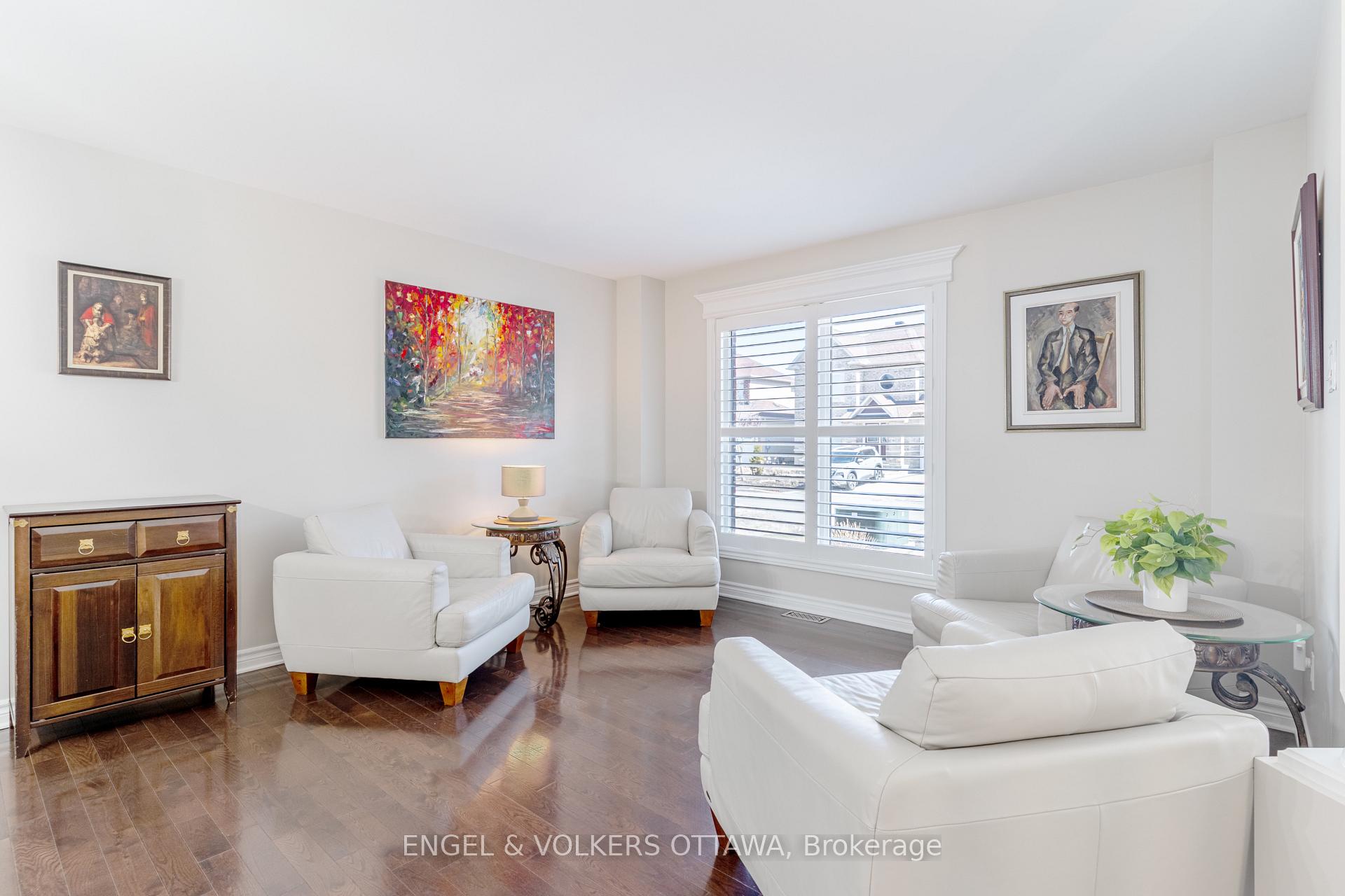 Photo 6 of 105 Vallier Way, Ottawa, Avalon East — HOMEH