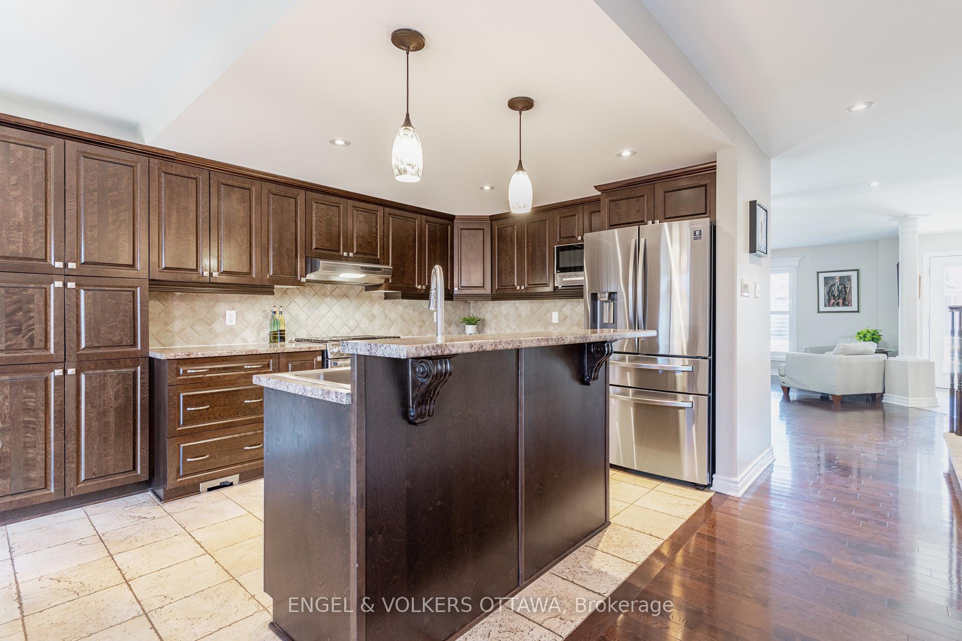 Photo 12 of 105 Vallier Way, Ottawa, Avalon East — HOMEH