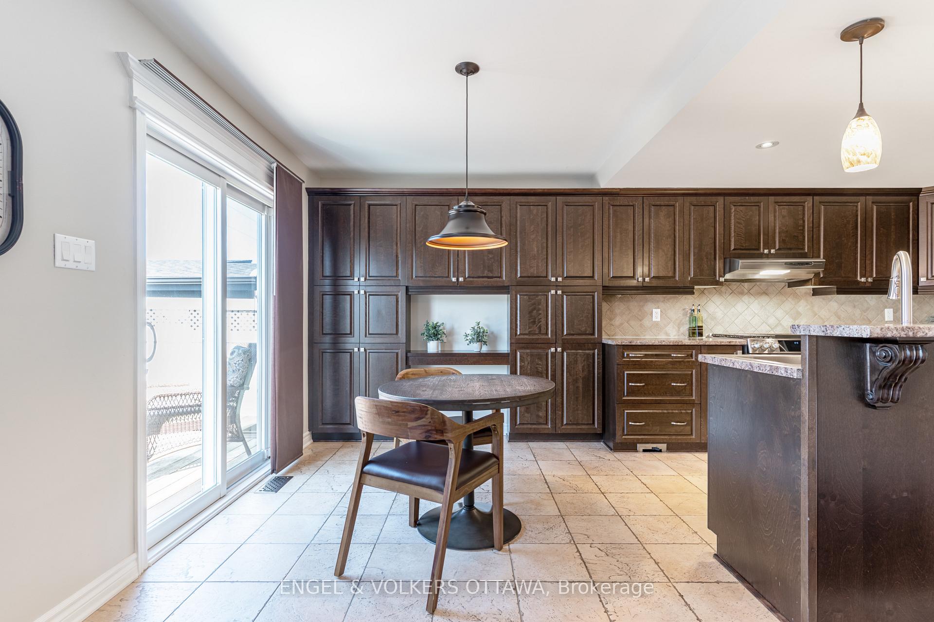 Photo 17 of 105 Vallier Way, Ottawa, Avalon East — HOMEH