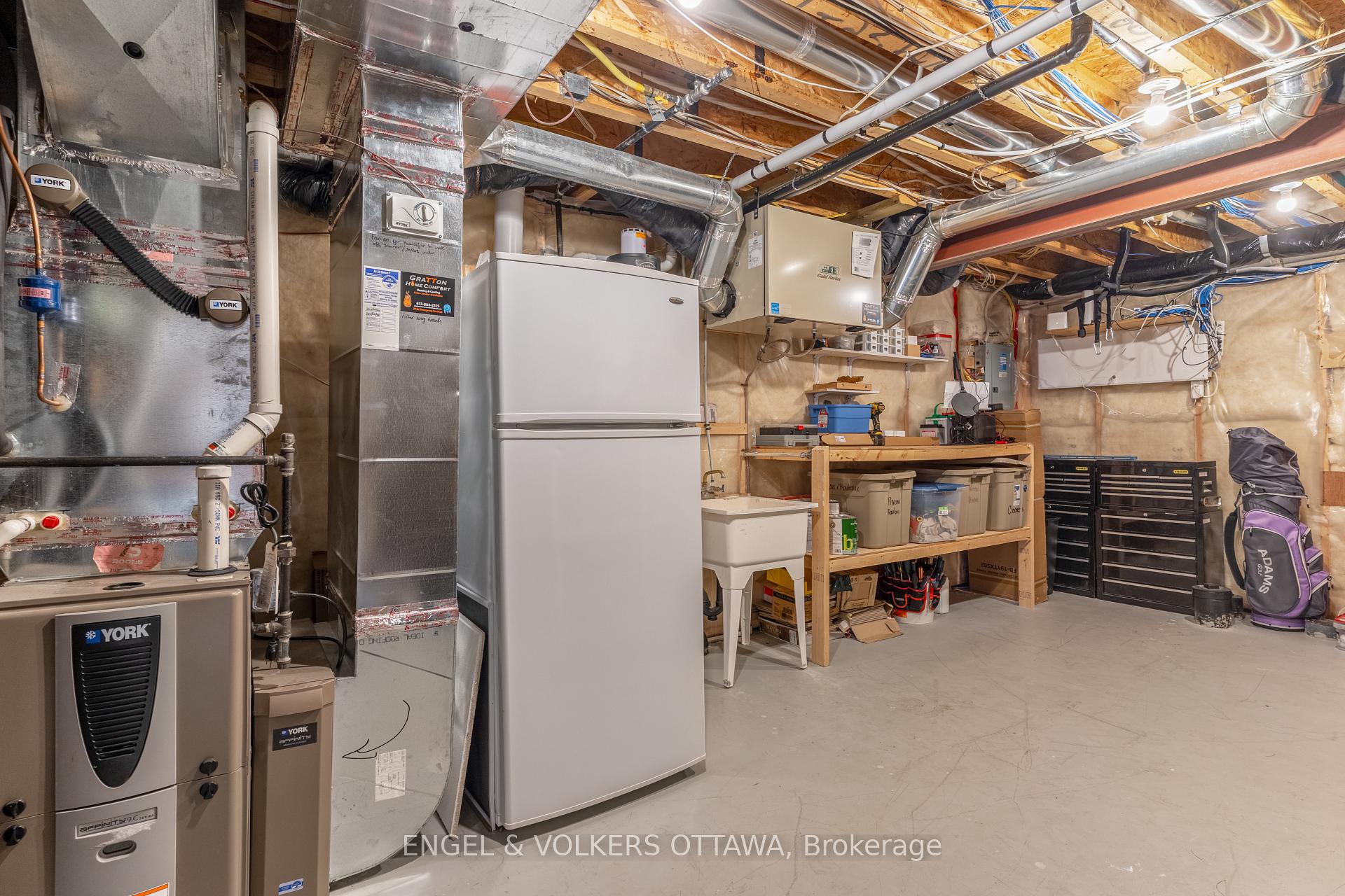 Photo 41 of 105 Vallier Way, Ottawa, Avalon East — HOMEH
