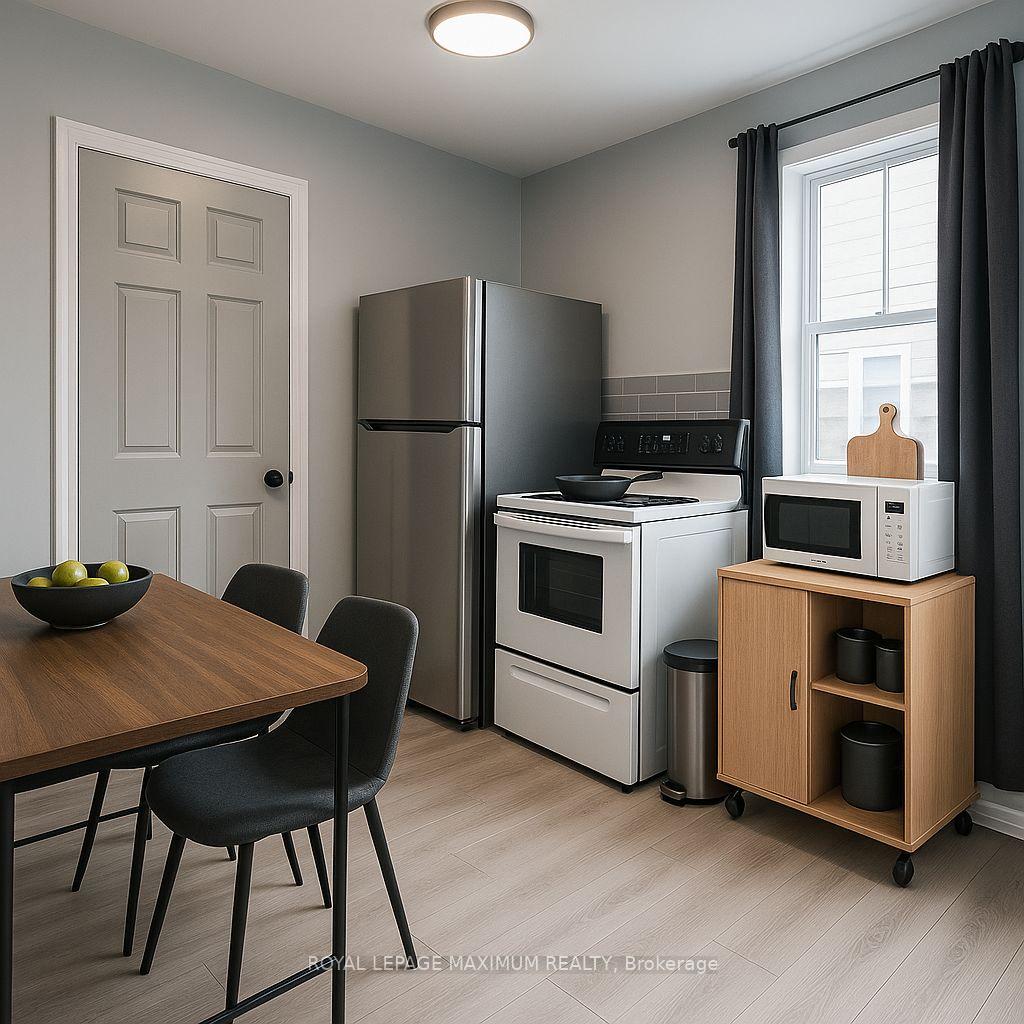 Photo 6 of 264 Athol Street E, Oshawa, Central — HOMEH