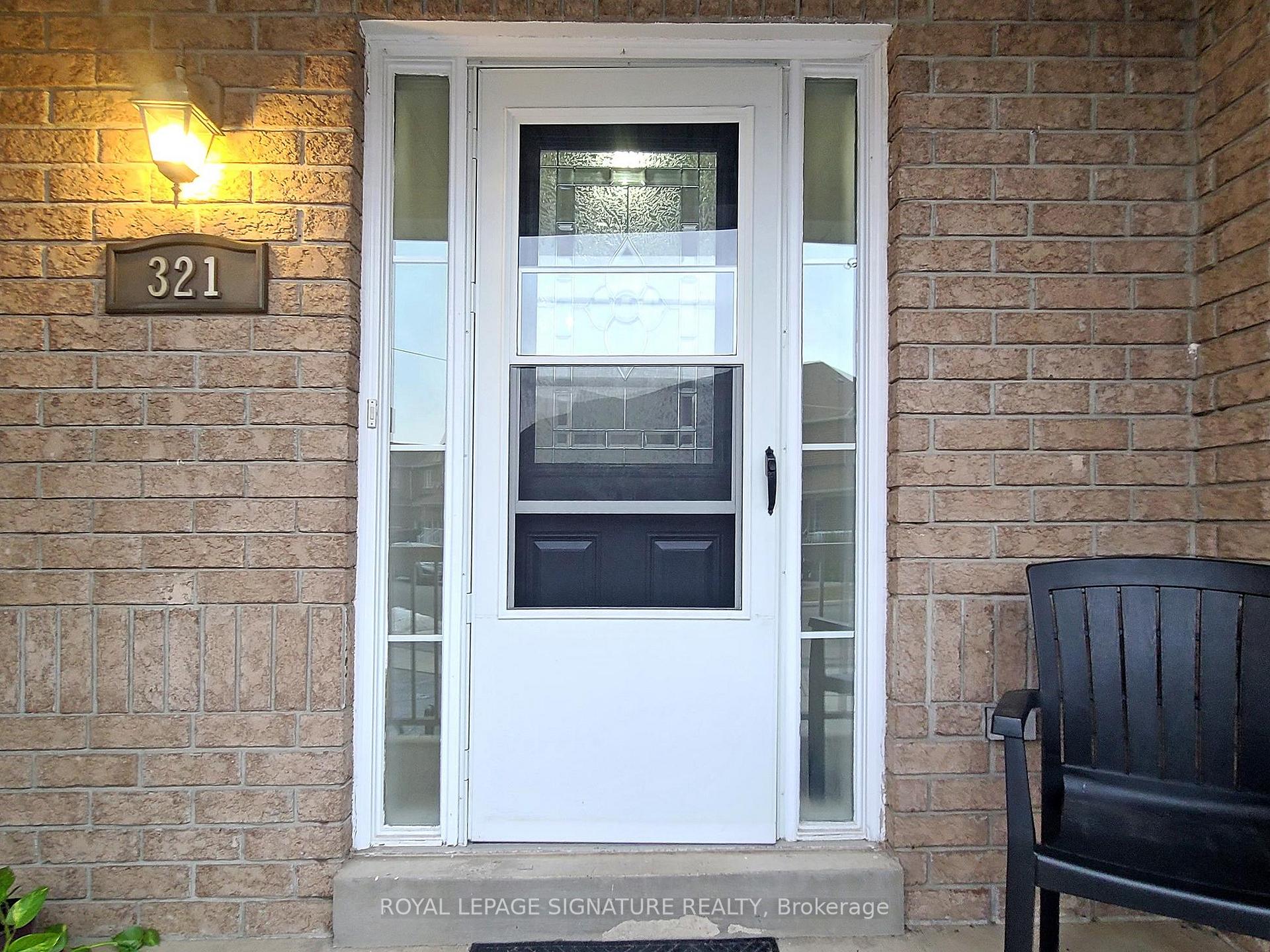 Photo 2 of 321 Bussel Crescent, Milton, Clarke — HOMEH
