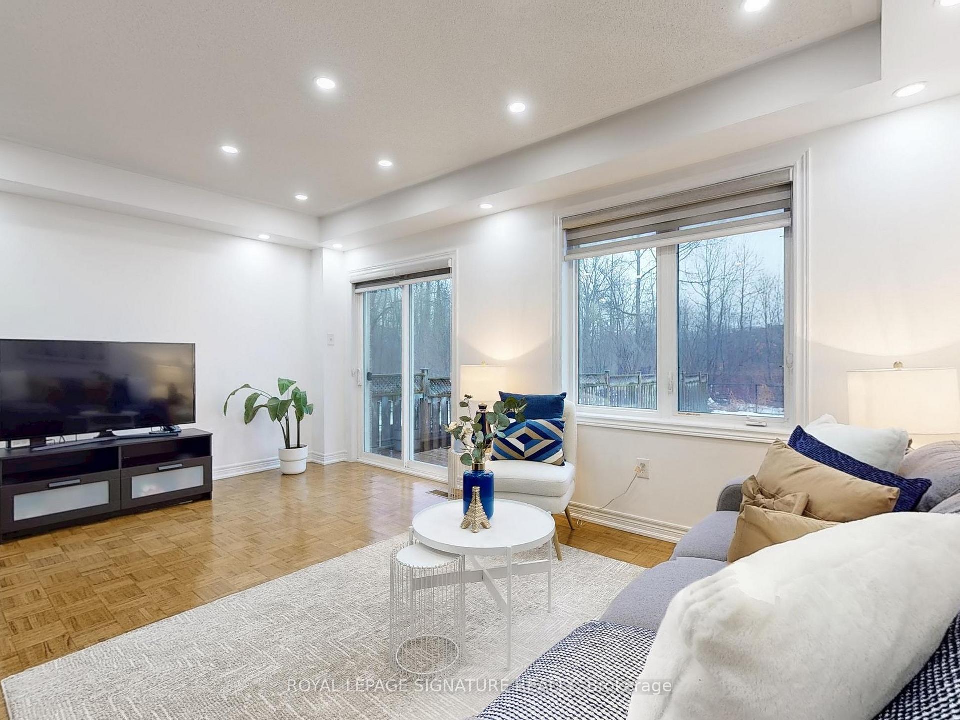 Photo 5 of 321 Bussel Crescent, Milton, Clarke — HOMEH
