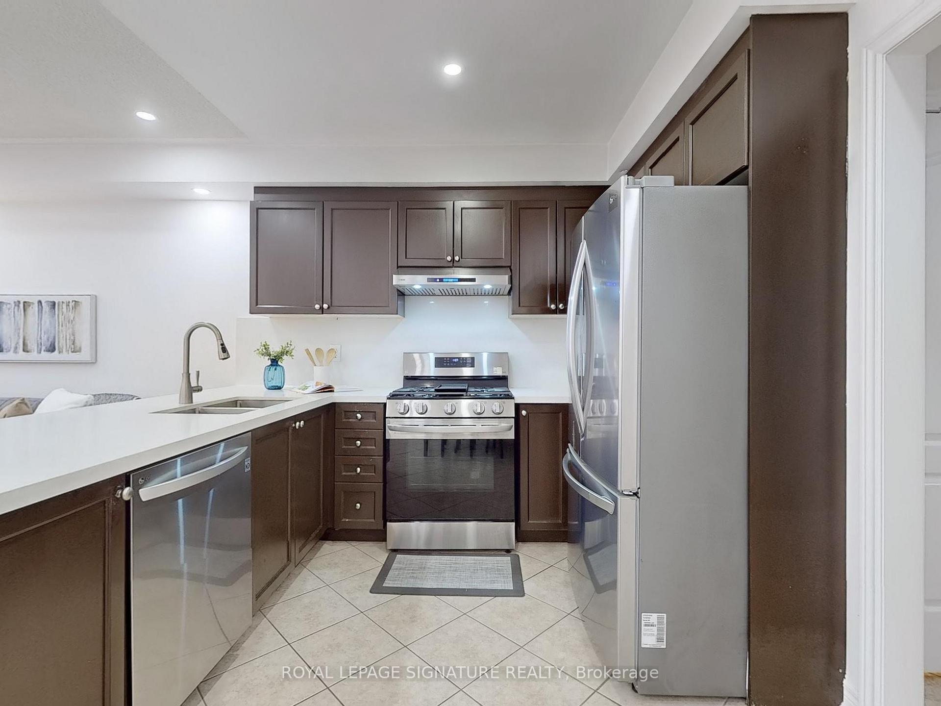Photo 9 of 321 Bussel Crescent, Milton, Clarke — HOMEH