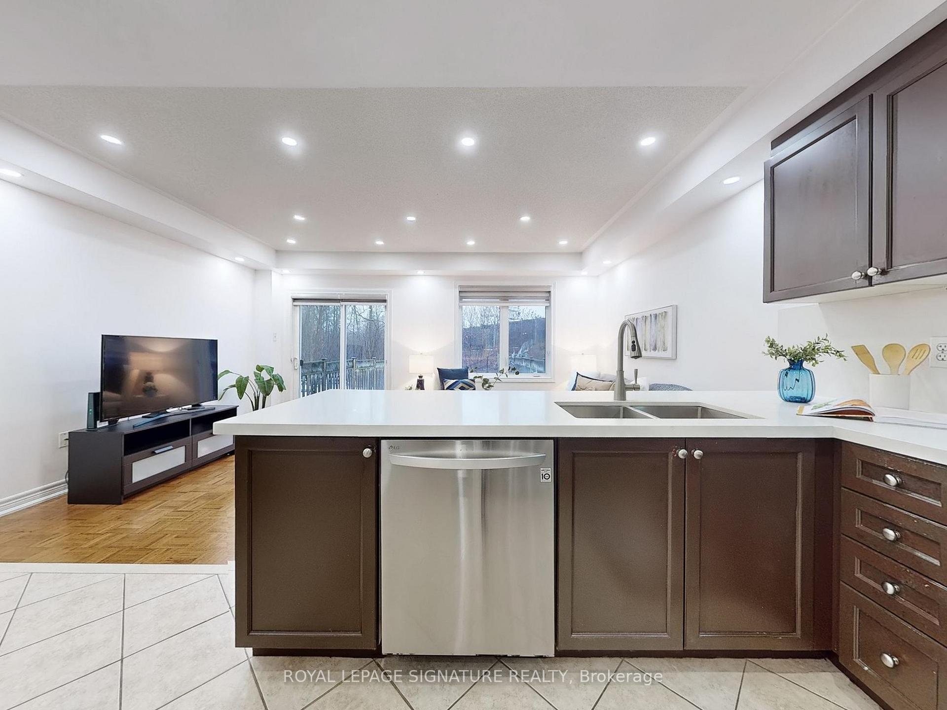 Photo 13 of 321 Bussel Crescent, Milton, Clarke — HOMEH