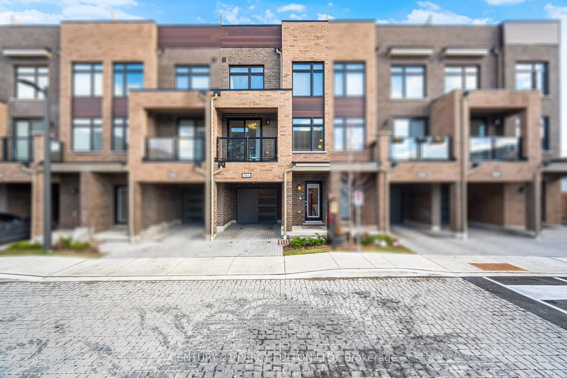 Photo 2 of Unit #404, 1865 Pickering Parkway, Pickering, Village East — HOMEH