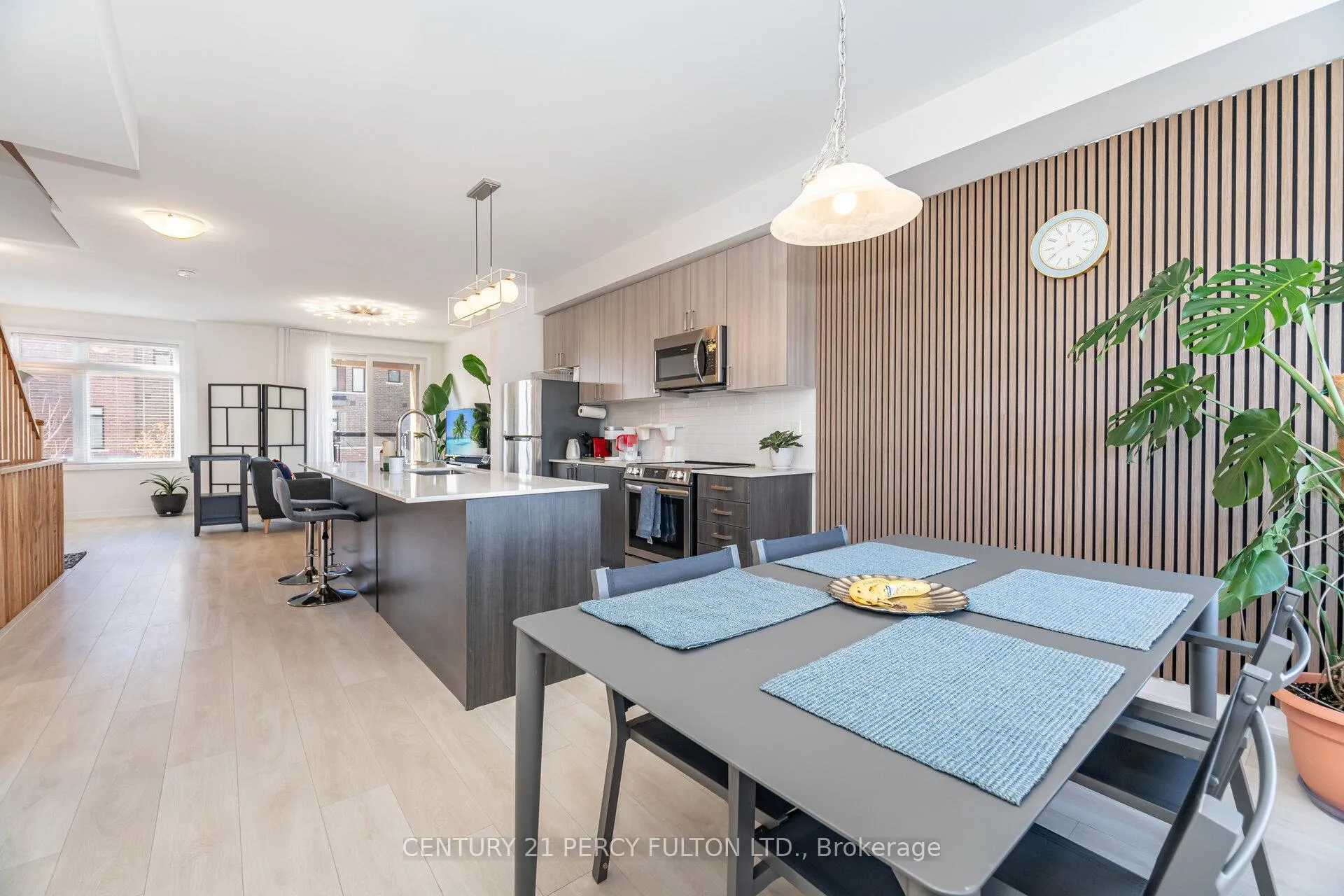 Photo 13 of Unit #404, 1865 Pickering Parkway, Pickering, Village East — HOMEH