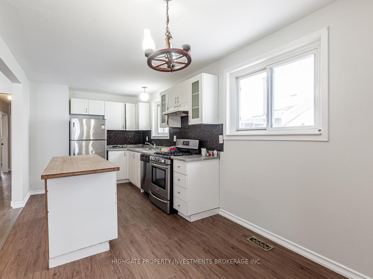 Photo 10 of Unit Main, 1348 Tatra Drive, Pickering, Bay Ridges — HOMEH