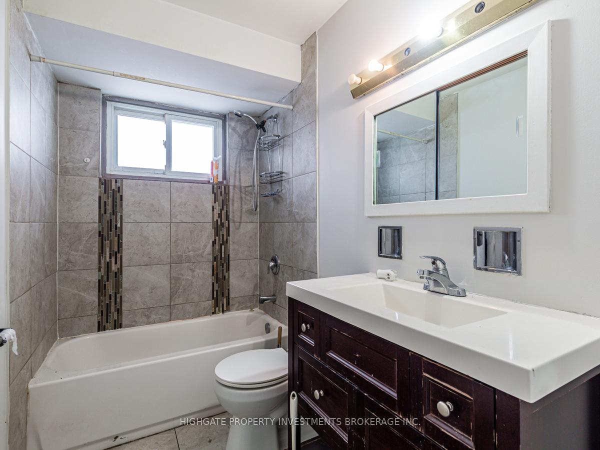 Photo 17 of Unit Main, 1348 Tatra Drive, Pickering, Bay Ridges — HOMEH