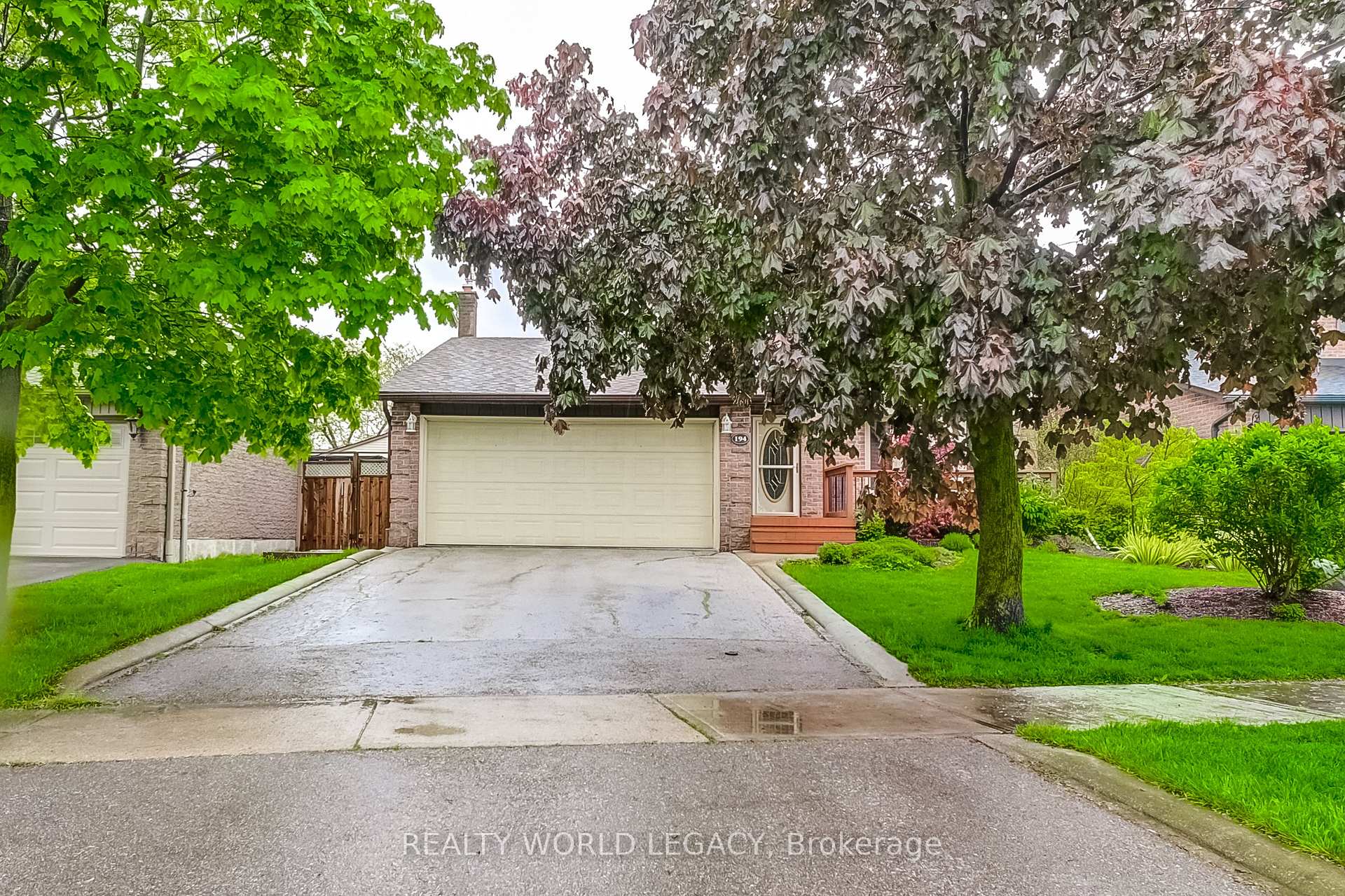 Photo 1 of 194 Laurier Avenue, Milton, Bronte Meadows — HOMEH