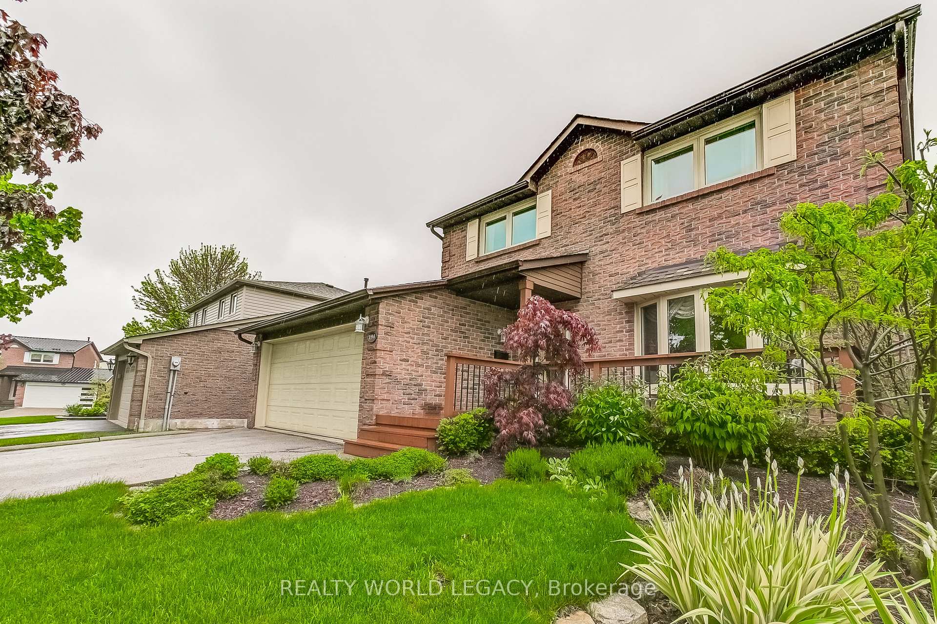 Photo 6 of 194 Laurier Avenue, Milton, Bronte Meadows — HOMEH