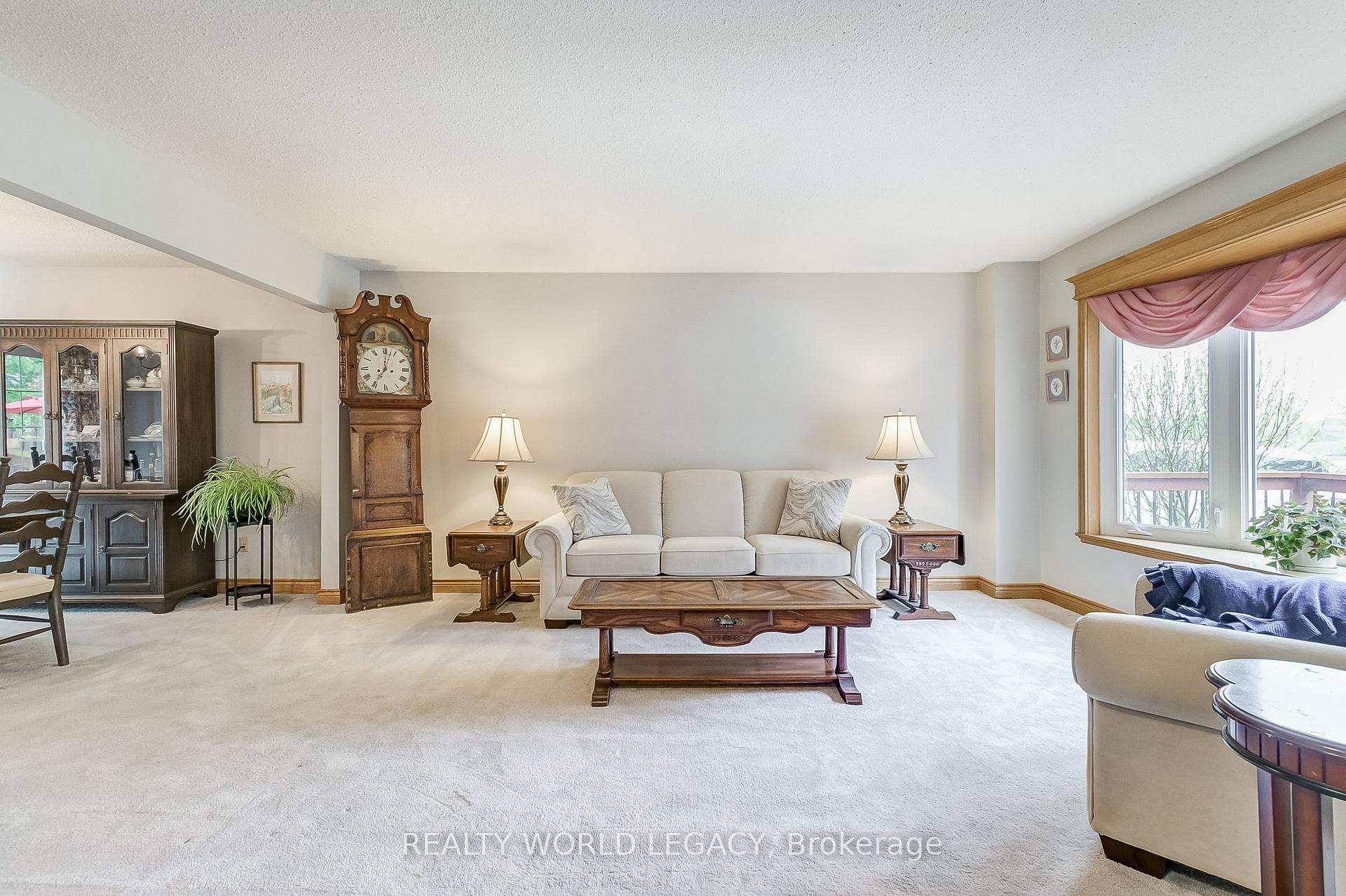 Photo 14 of 194 Laurier Avenue, Milton, Bronte Meadows — HOMEH