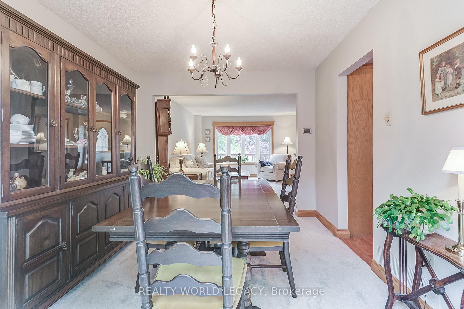Photo 8 of 194 Laurier Avenue, Milton, Bronte Meadows — HOMEH