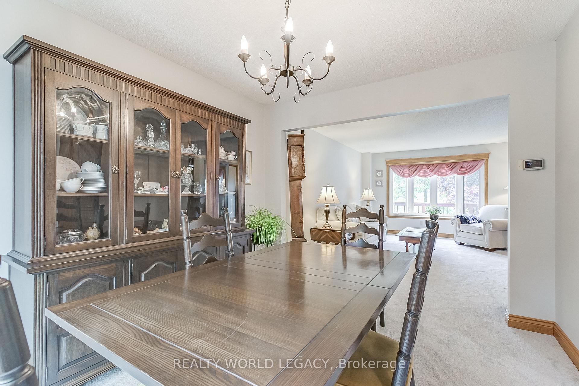 Photo 12 of 194 Laurier Avenue, Milton, Bronte Meadows — HOMEH
