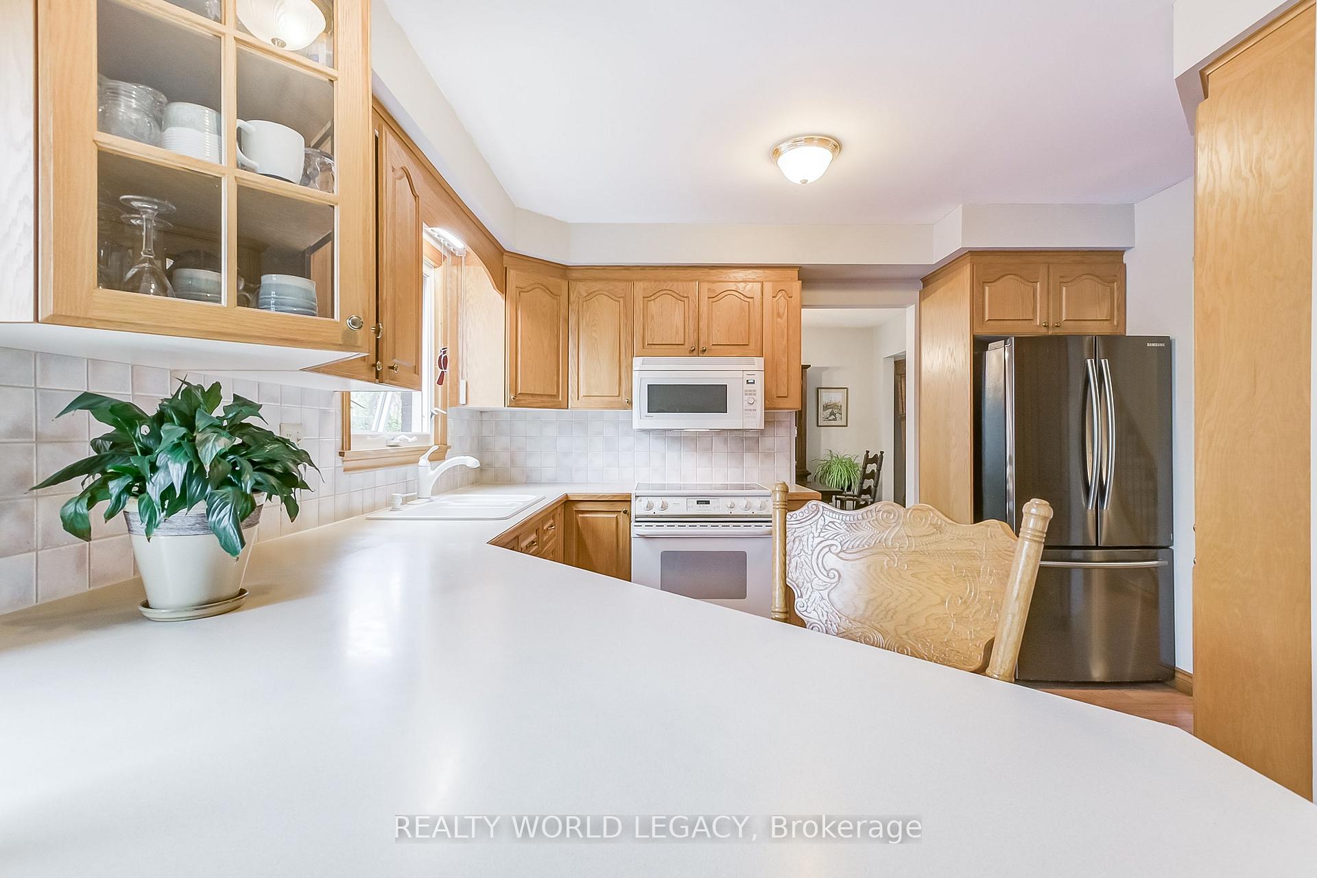 Photo 35 of 194 Laurier Avenue, Milton, Bronte Meadows — HOMEH