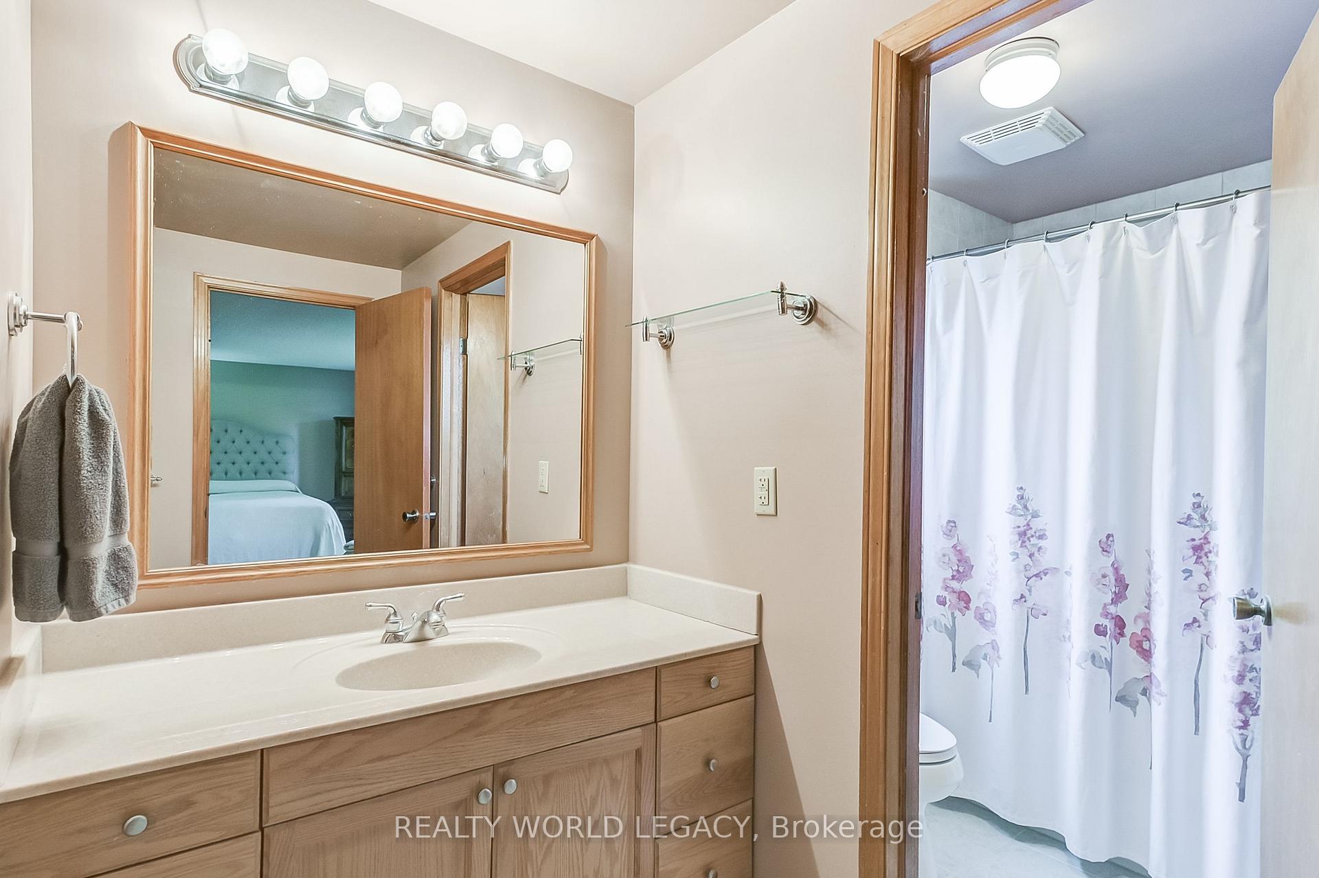 Photo 36 of 194 Laurier Avenue, Milton, Bronte Meadows — HOMEH