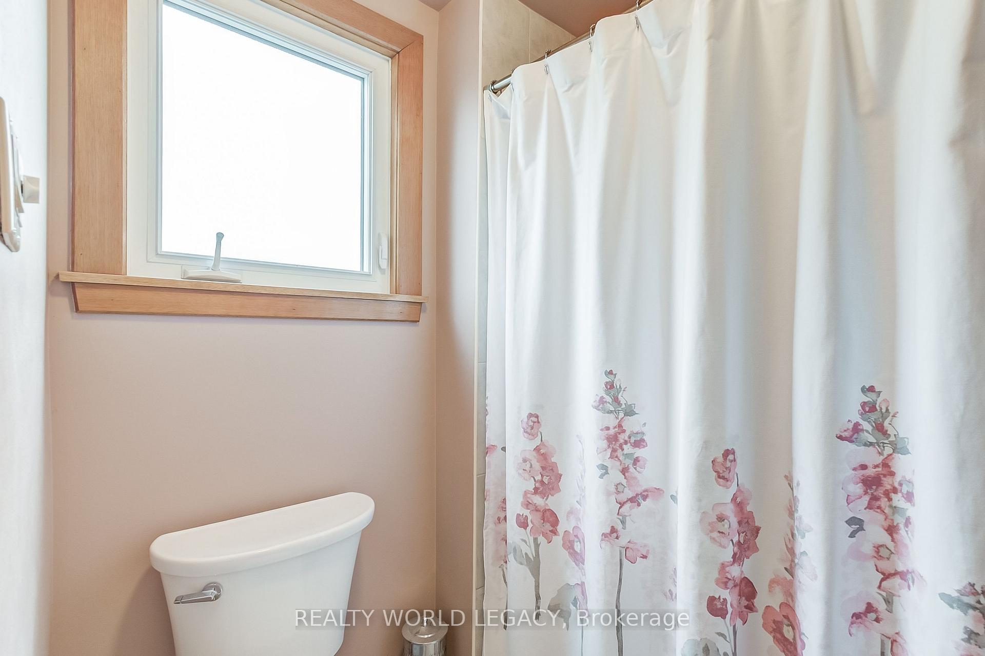 Photo 19 of 194 Laurier Avenue, Milton, Bronte Meadows — HOMEH