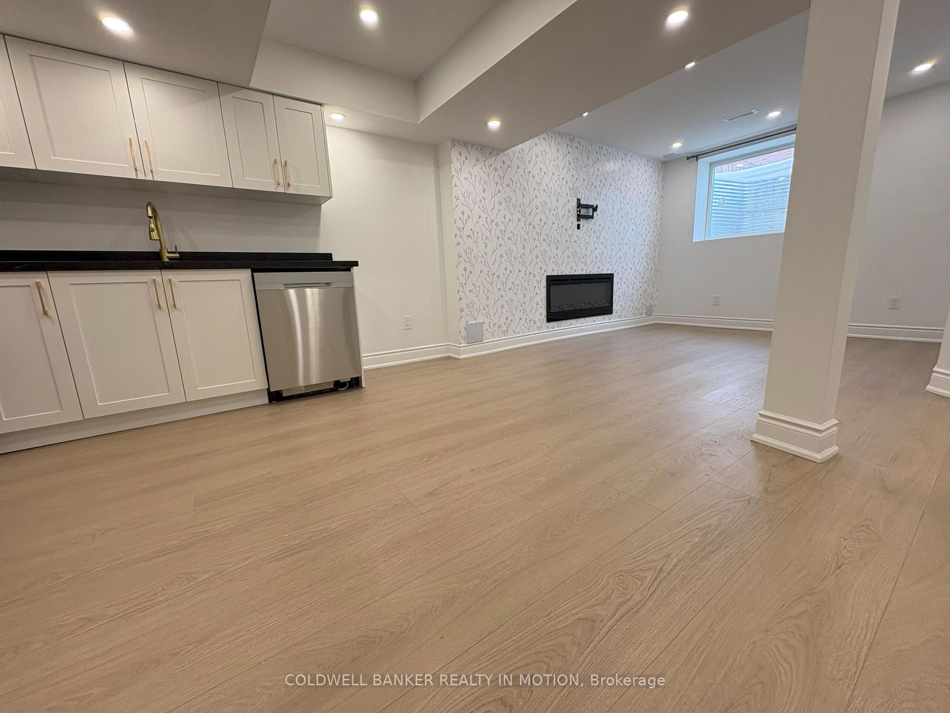 Photo 1 of 632 Kennedy Circle W, Milton, Cobban — HOMEH