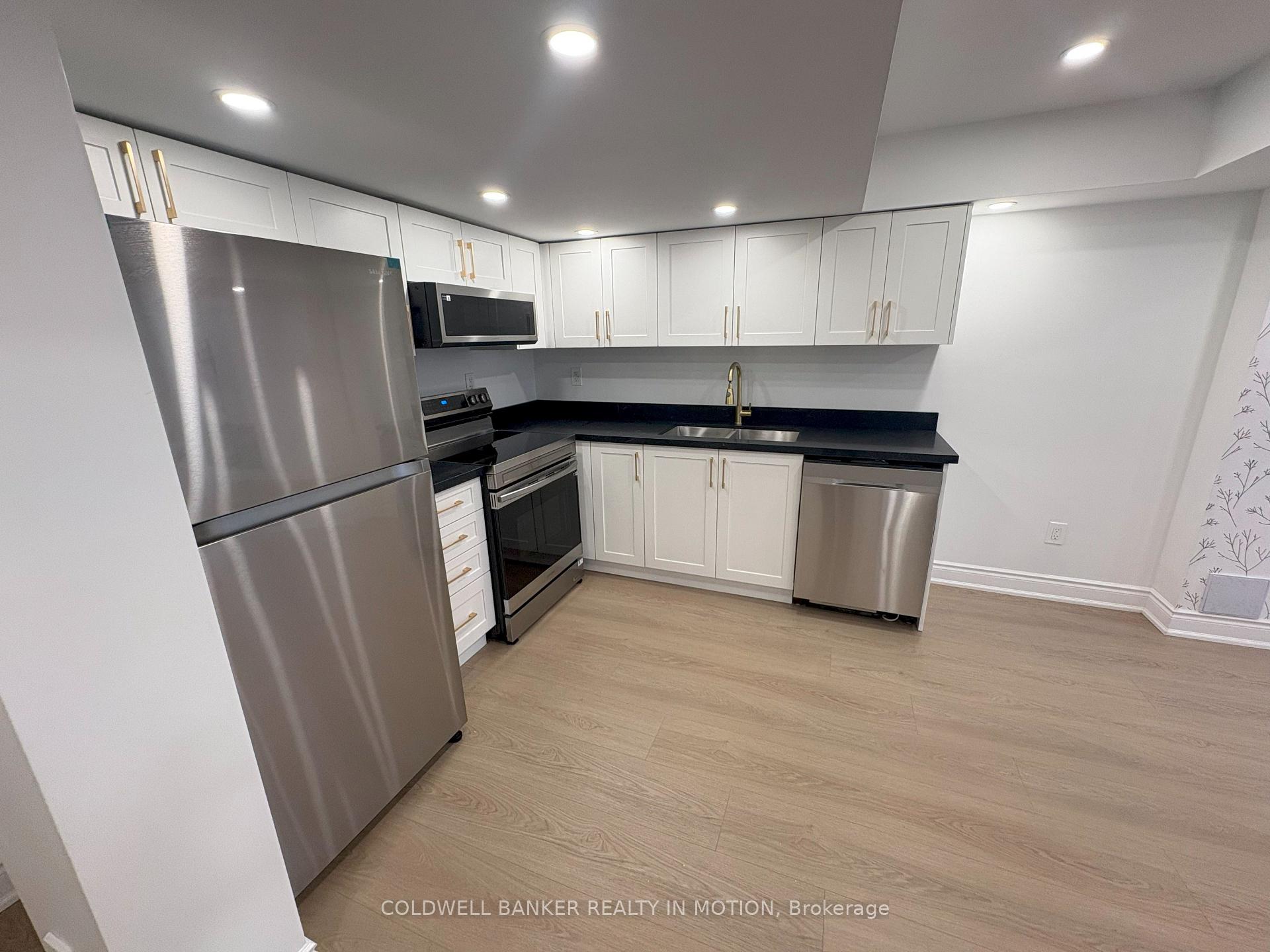 Photo 6 of 632 Kennedy Circle W, Milton, Cobban — HOMEH