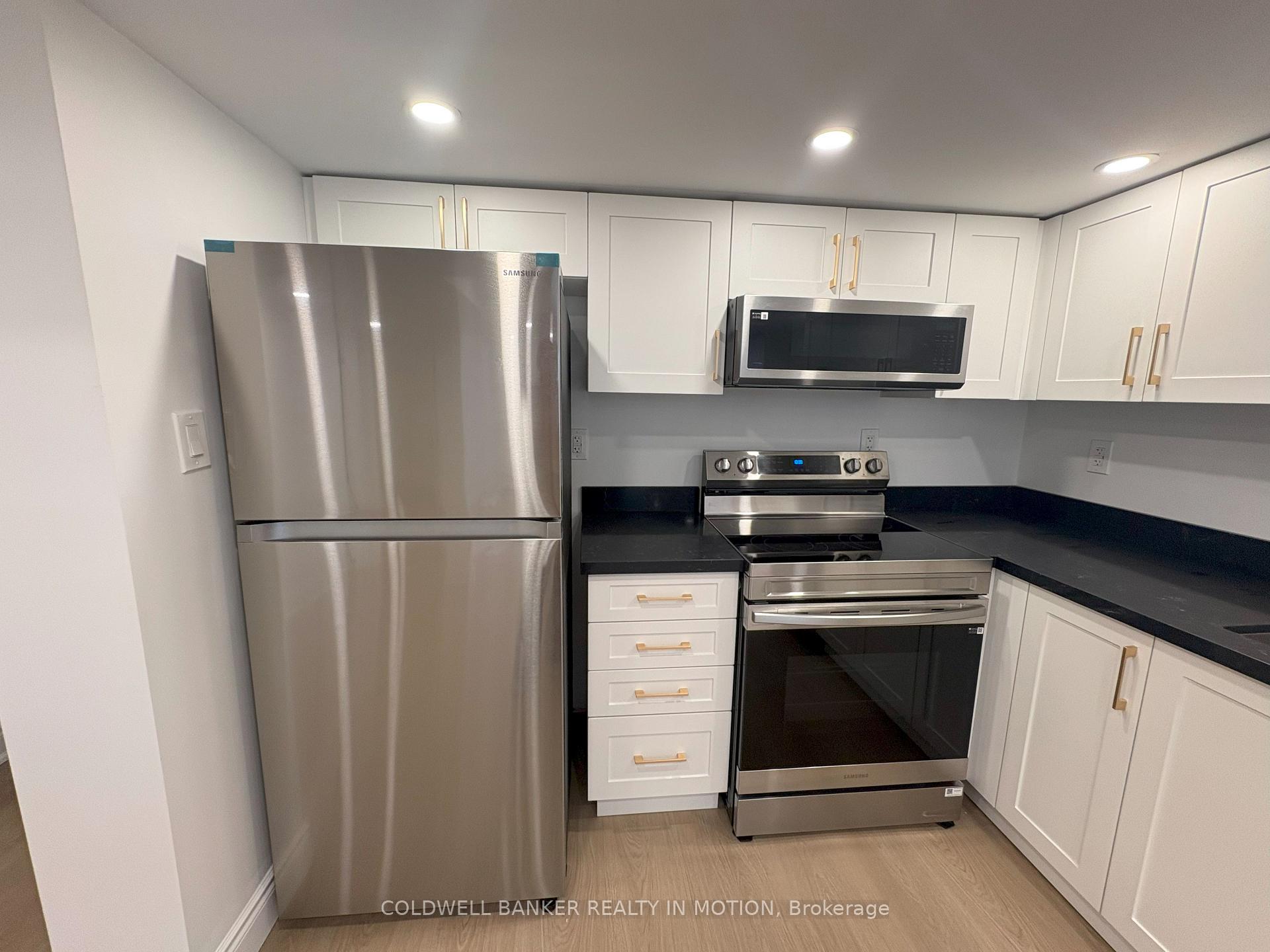 Photo 8 of 632 Kennedy Circle W, Milton, Cobban — HOMEH