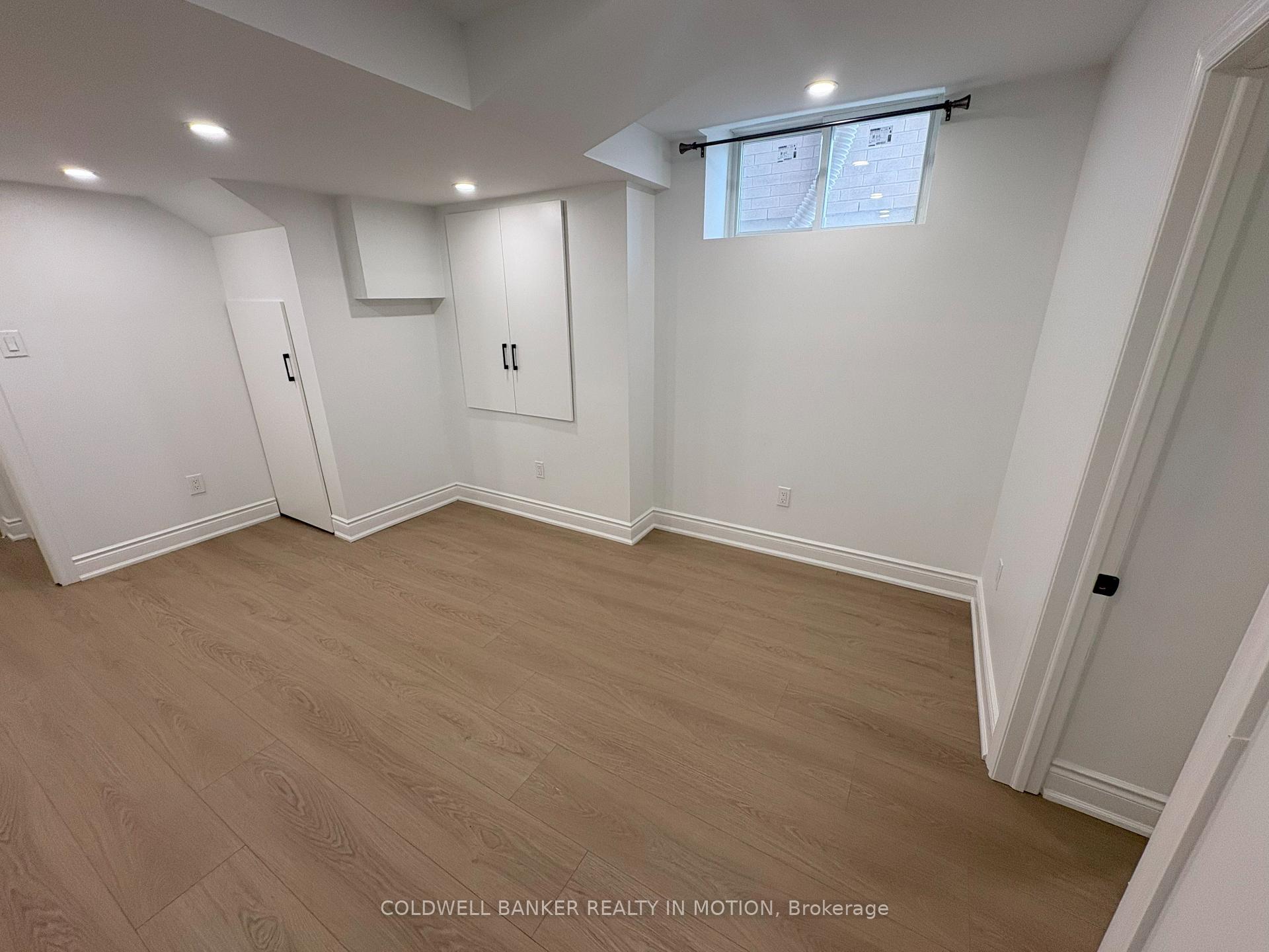 Photo 12 of 632 Kennedy Circle W, Milton, Cobban — HOMEH