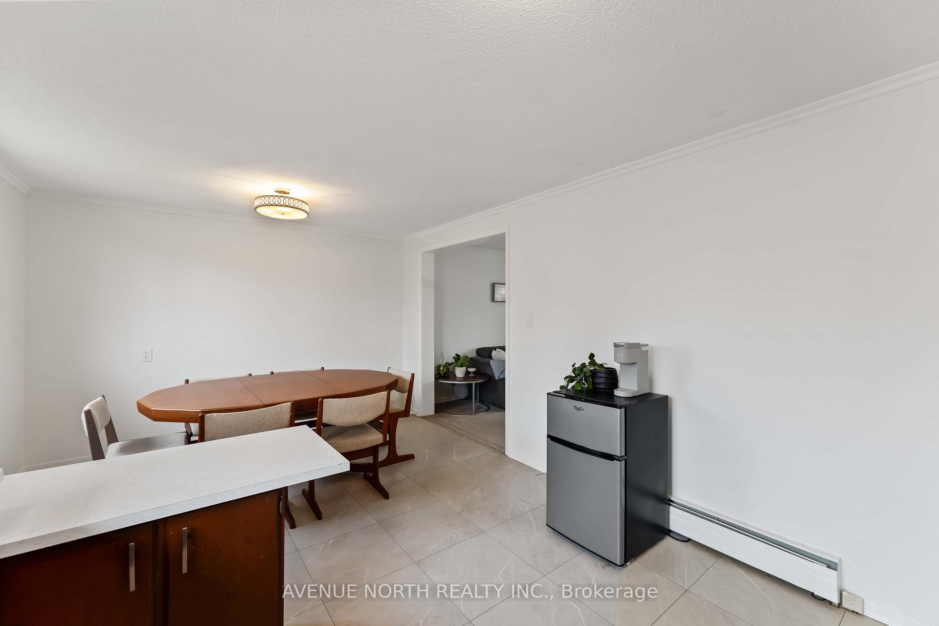 Photo 13 of 328 Amiens Street, Ottawa, Bilberry Creek/Queenswood Heights — HOMEH