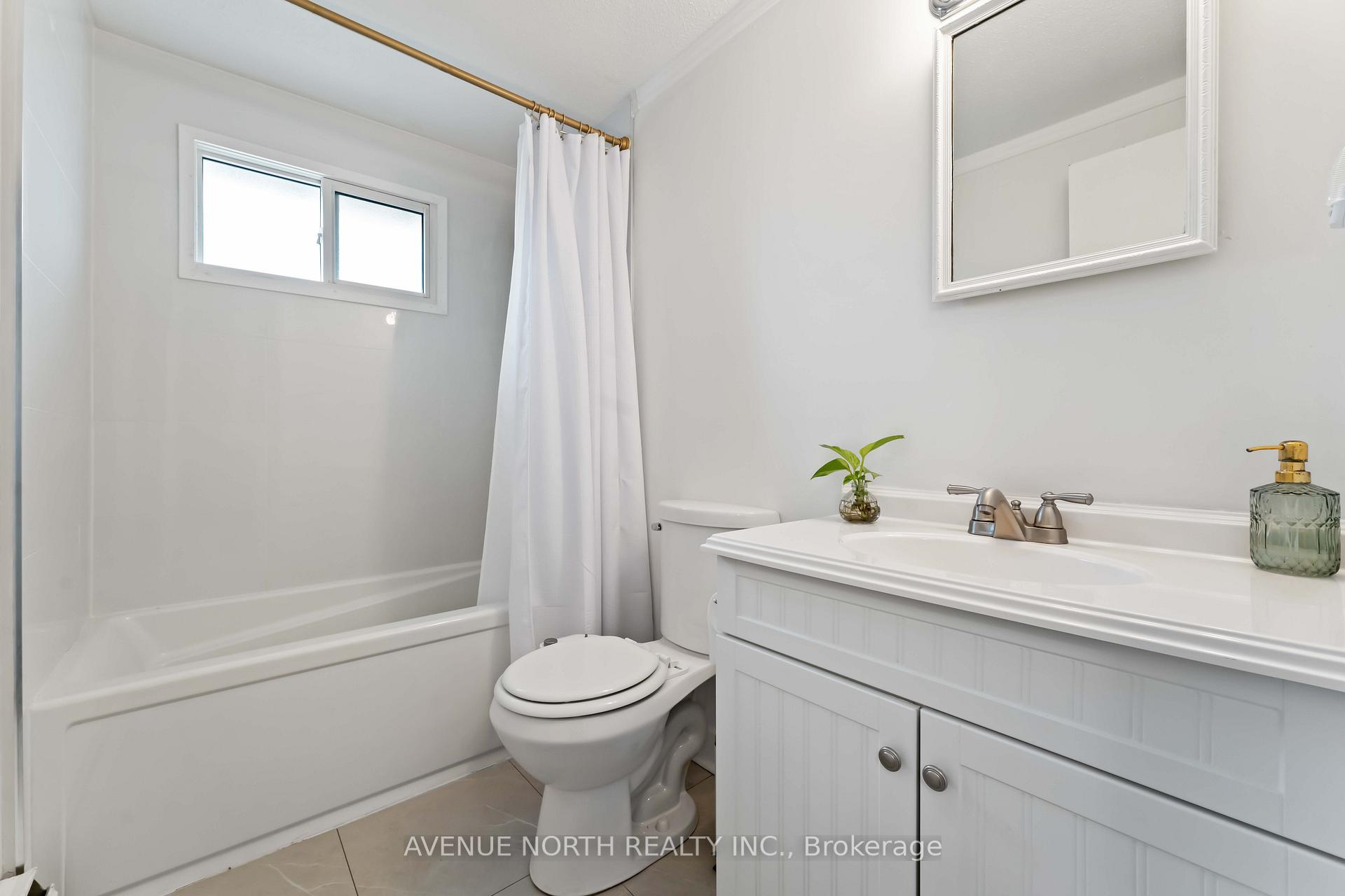 Photo 16 of 328 Amiens Street, Ottawa, Bilberry Creek/Queenswood Heights — HOMEH