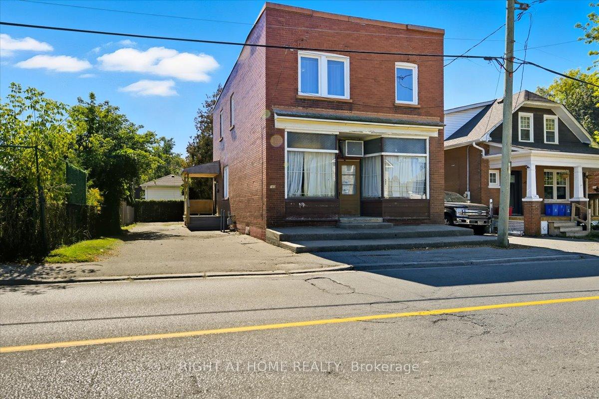 Photo 2 of 183 Olive Avenue, Oshawa, Central — HOMEH
