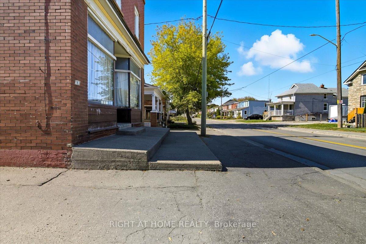 Photo 4 of 183 Olive Avenue, Oshawa, Central — HOMEH