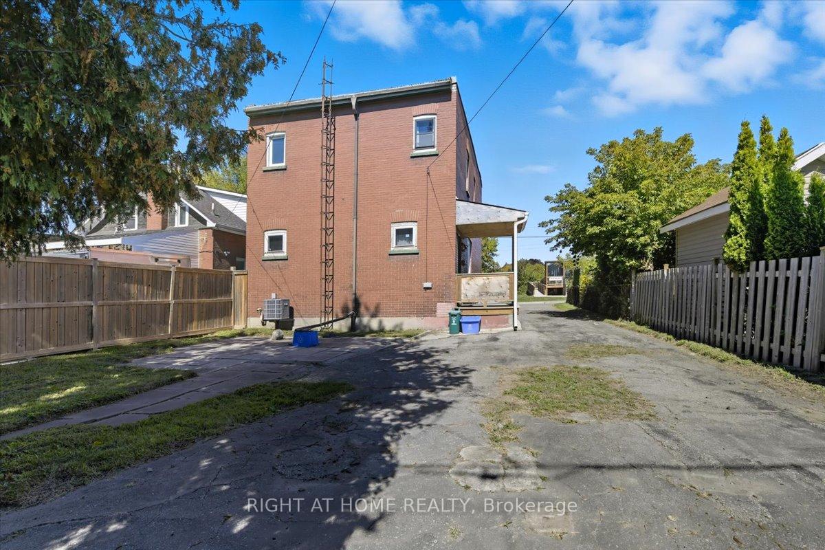 Photo 10 of 183 Olive Avenue, Oshawa, Central — HOMEH
