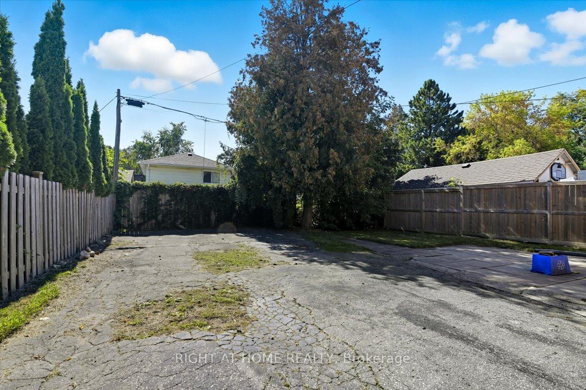 Photo 11 of 183 Olive Avenue, Oshawa, Central — HOMEH