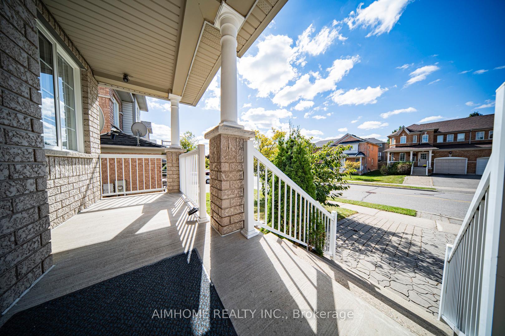 Photo 4 of 315 Flagstone Way, Newmarket, Woodland Hill — HOMEH
