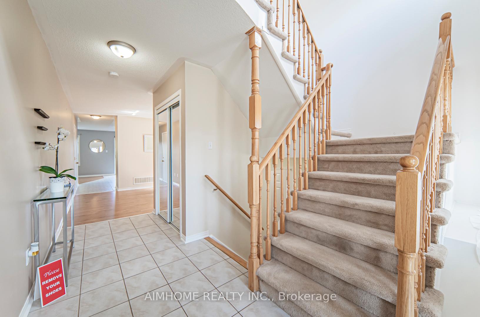 Photo 18 of 315 Flagstone Way, Newmarket, Woodland Hill — HOMEH