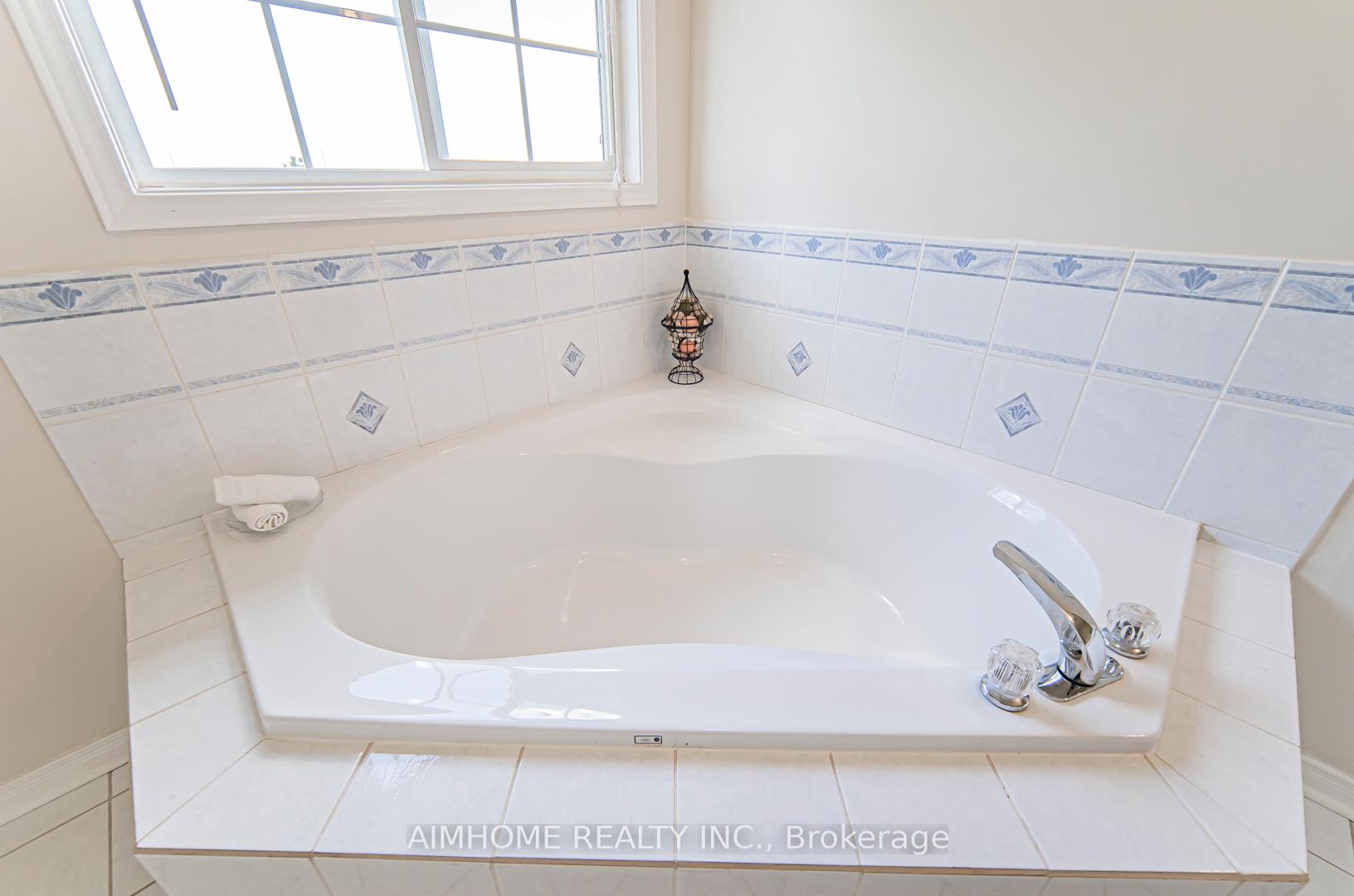 Photo 29 of 315 Flagstone Way, Newmarket, Woodland Hill — HOMEH