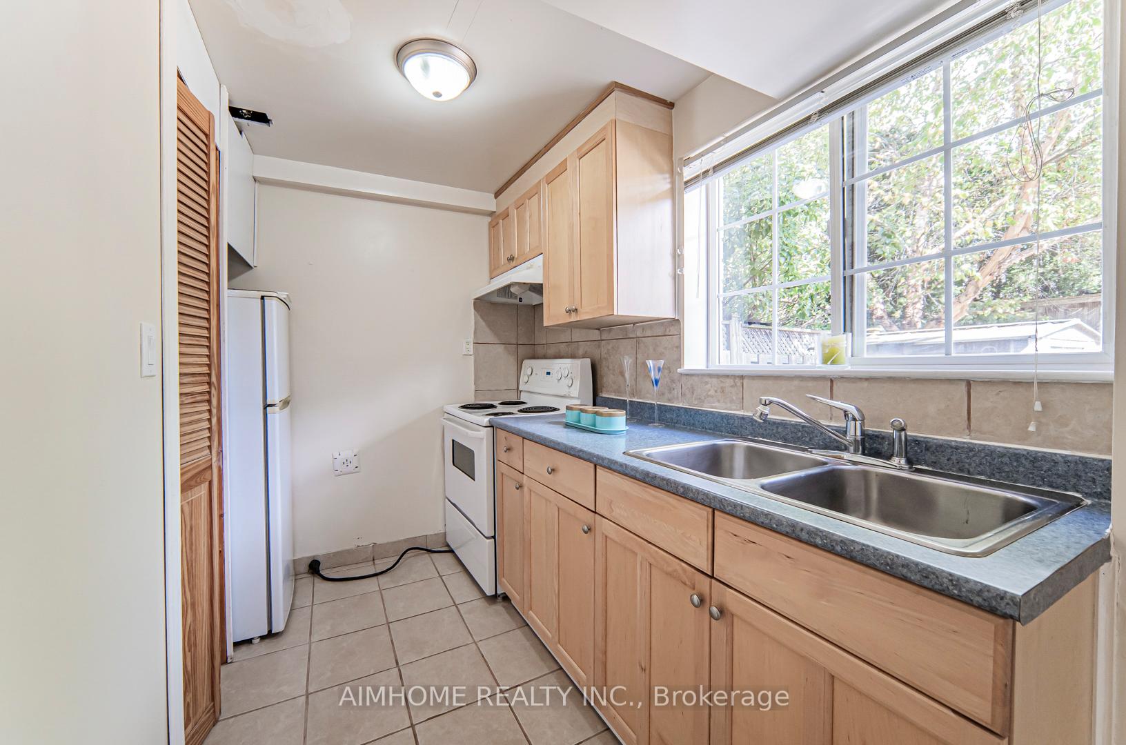 Photo 35 of 315 Flagstone Way, Newmarket, Woodland Hill — HOMEH
