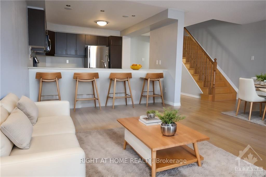 Photo 7 of 109 Caithness, Ottawa, Mer Bleue/Bradley Estates/Anderson Park — HOMEH