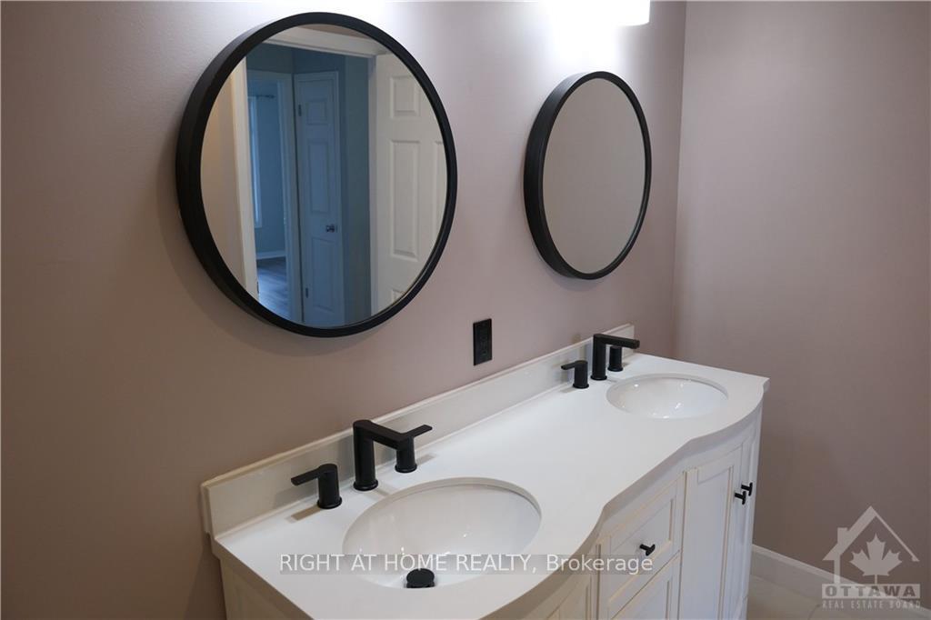 Photo 14 of 109 Caithness, Ottawa, Mer Bleue/Bradley Estates/Anderson Park — HOMEH