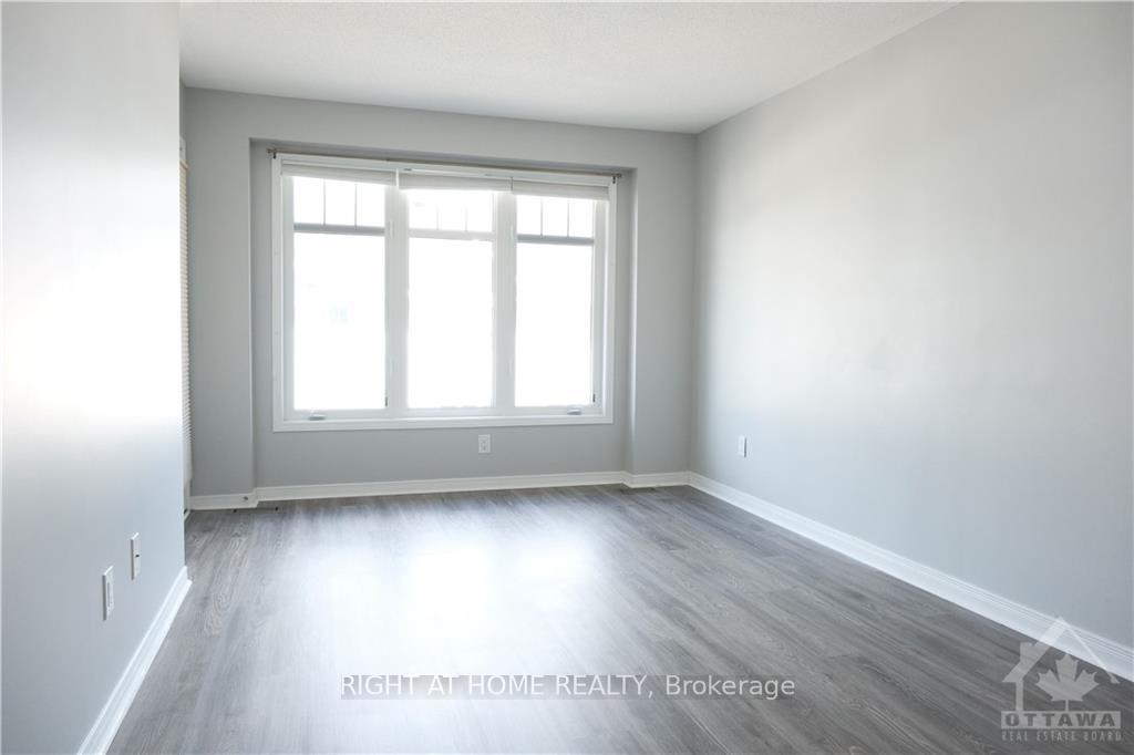 Photo 16 of 109 Caithness, Ottawa, Mer Bleue/Bradley Estates/Anderson Park — HOMEH