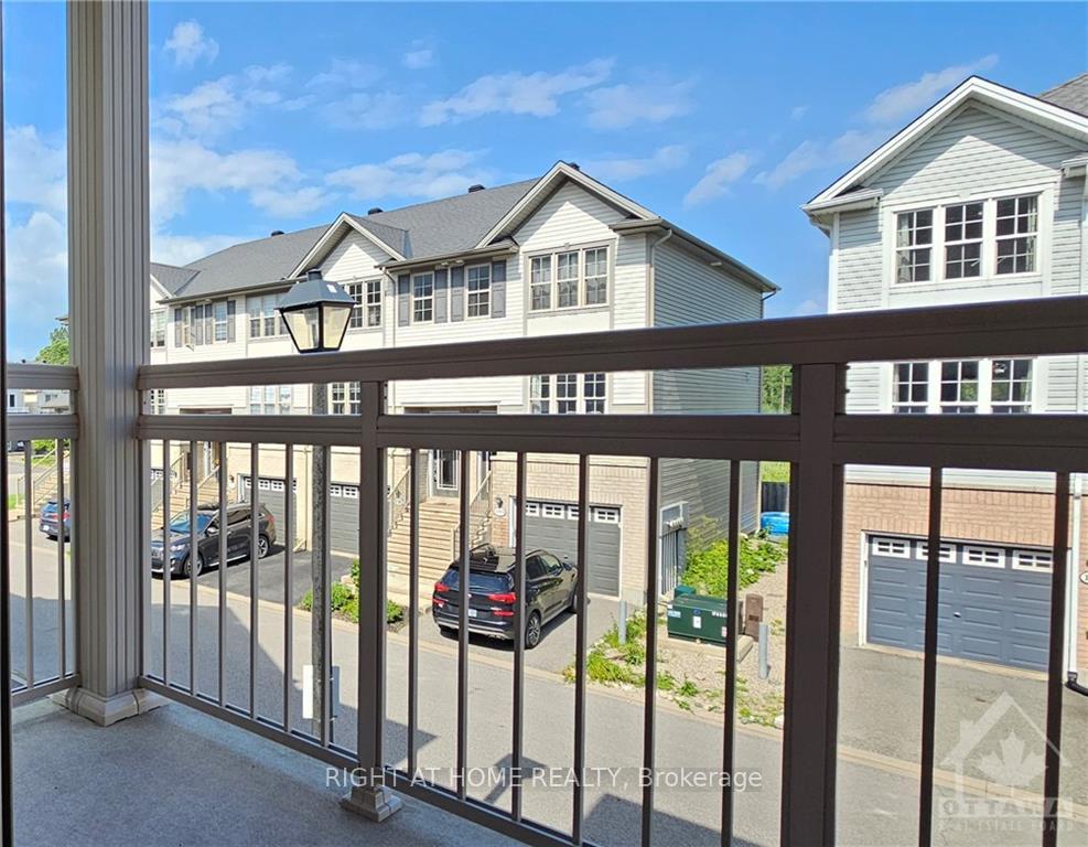 Photo 19 of 109 Caithness, Ottawa, Mer Bleue/Bradley Estates/Anderson Park — HOMEH