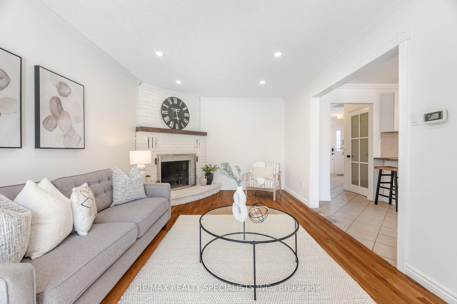 Photo 15 of 563 Farmstead Drive, Milton, Bronte Meadows — HOMEH