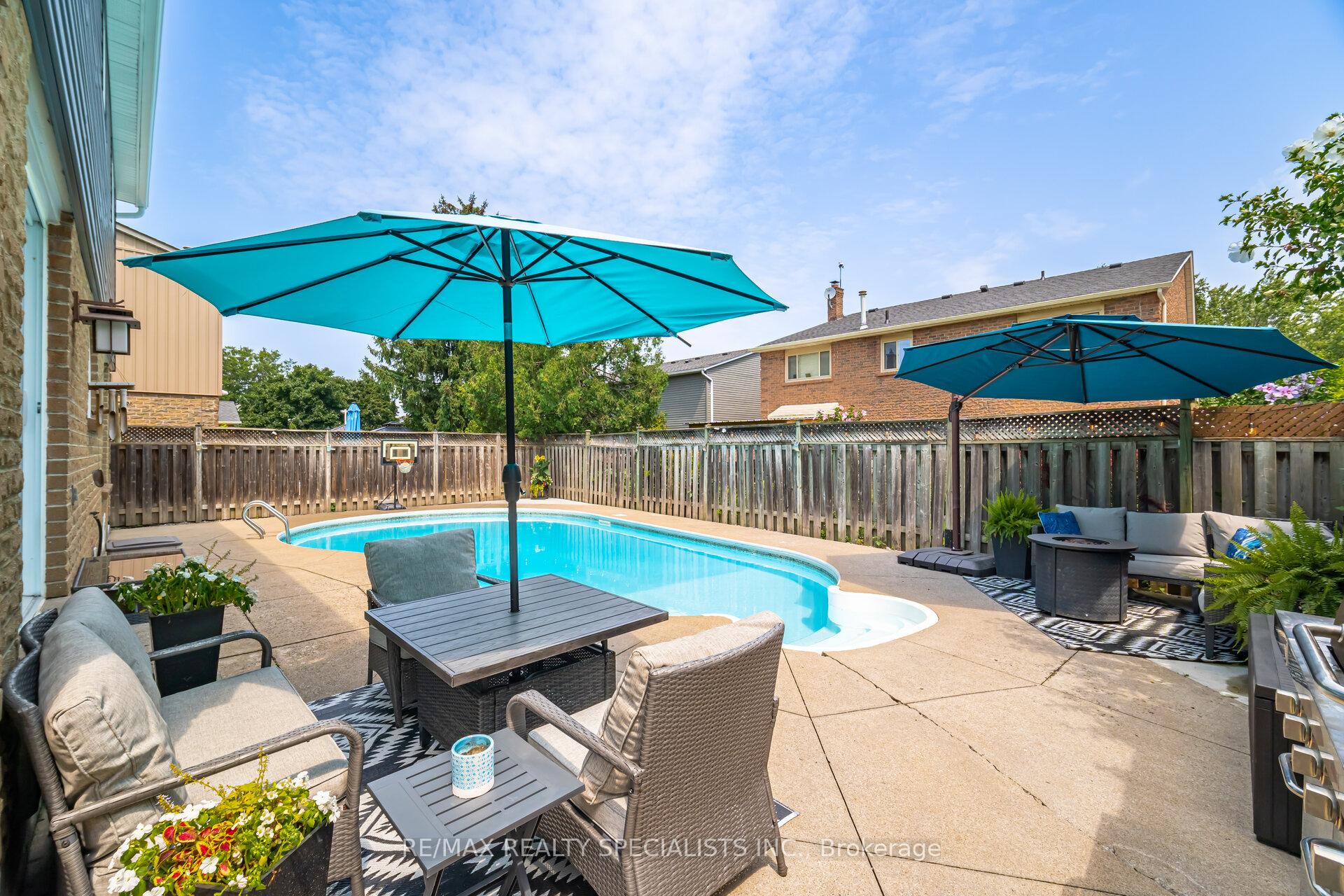 Photo 37 of 563 Farmstead Drive, Milton, Bronte Meadows — HOMEH