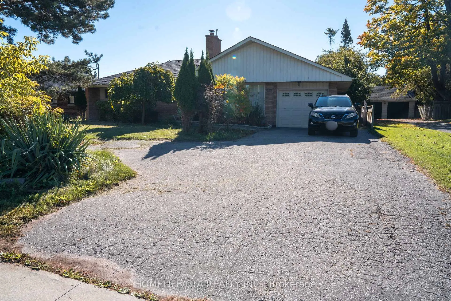 Photo 1 of 445 Rossland Road W, Oshawa, McLaughlin — HOMEH