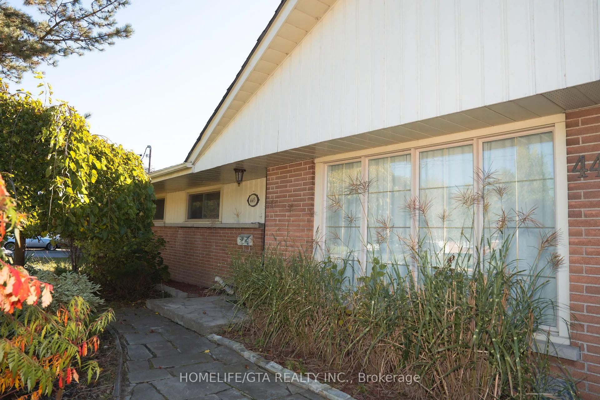 Photo 21 of 445 Rossland Road W, Oshawa, McLaughlin — HOMEH