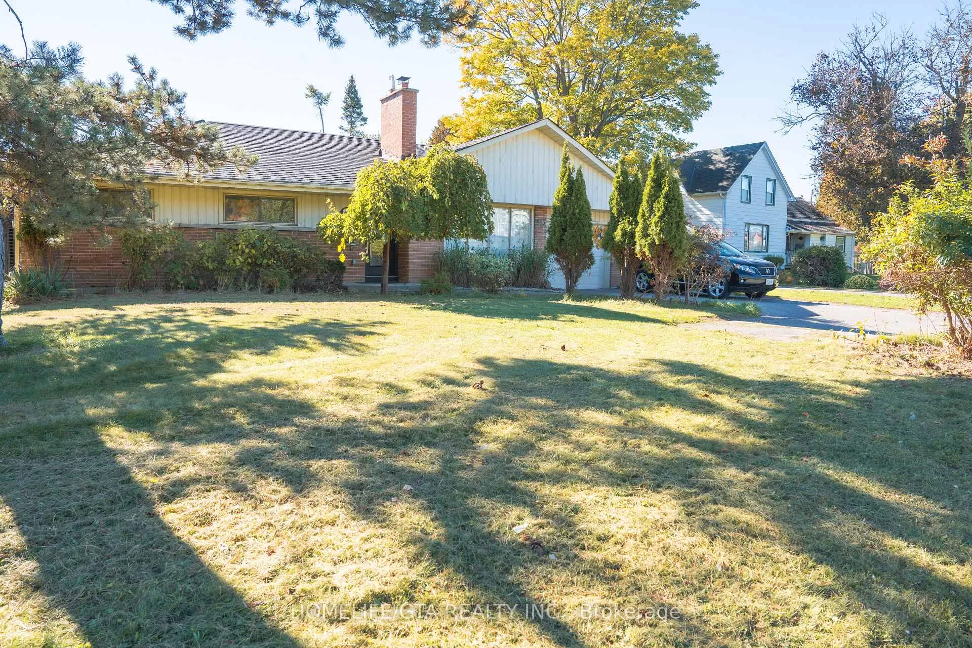 Photo 23 of 445 Rossland Road W, Oshawa, McLaughlin — HOMEH