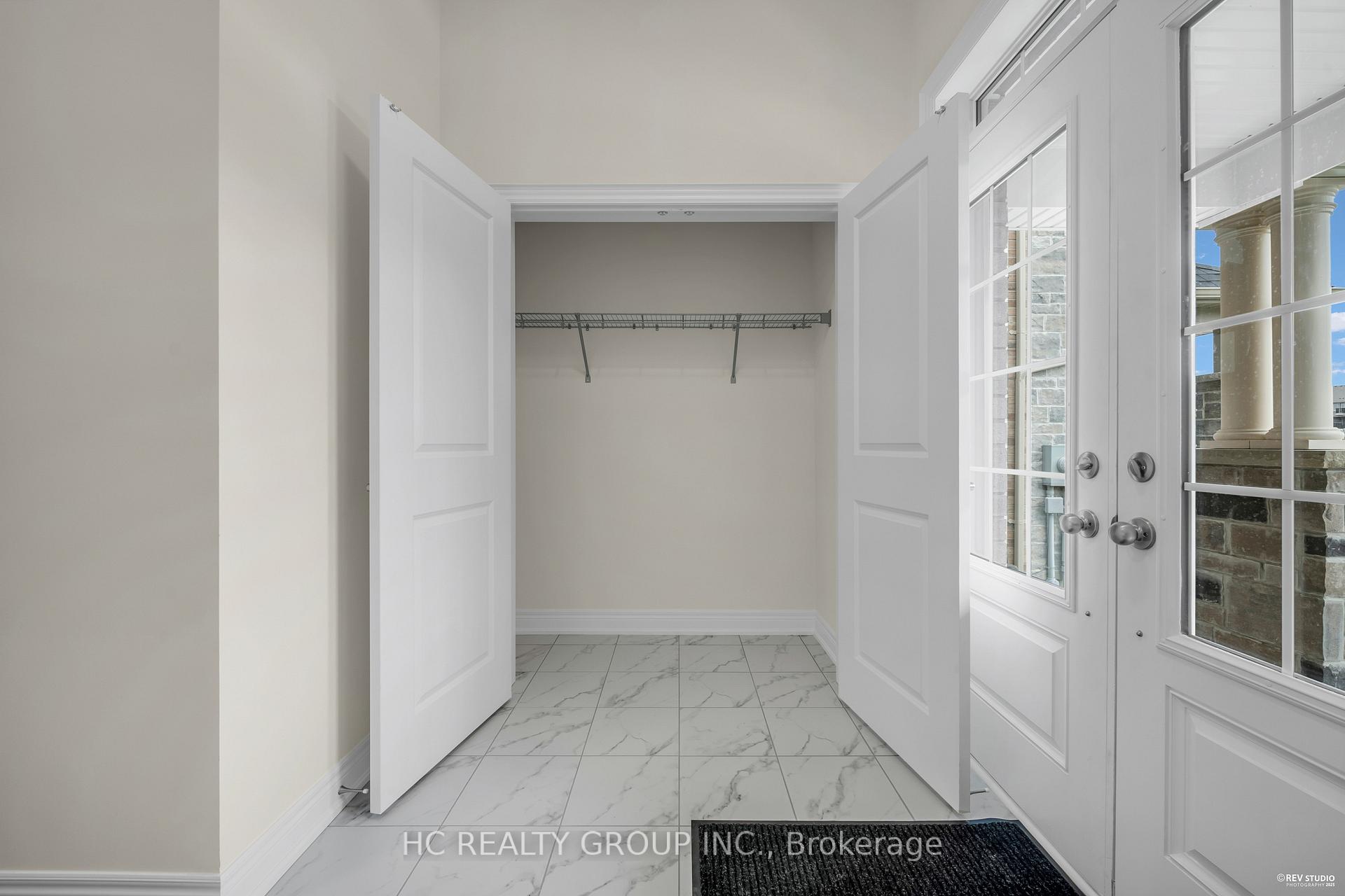 Photo 1 of 2910 Grindstone Crescent, Pickering, Rural Pickering — HOMEH