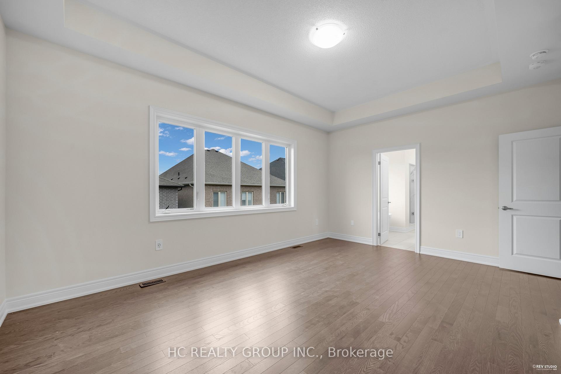 Photo 7 of 2910 Grindstone Crescent, Pickering, Rural Pickering — HOMEH