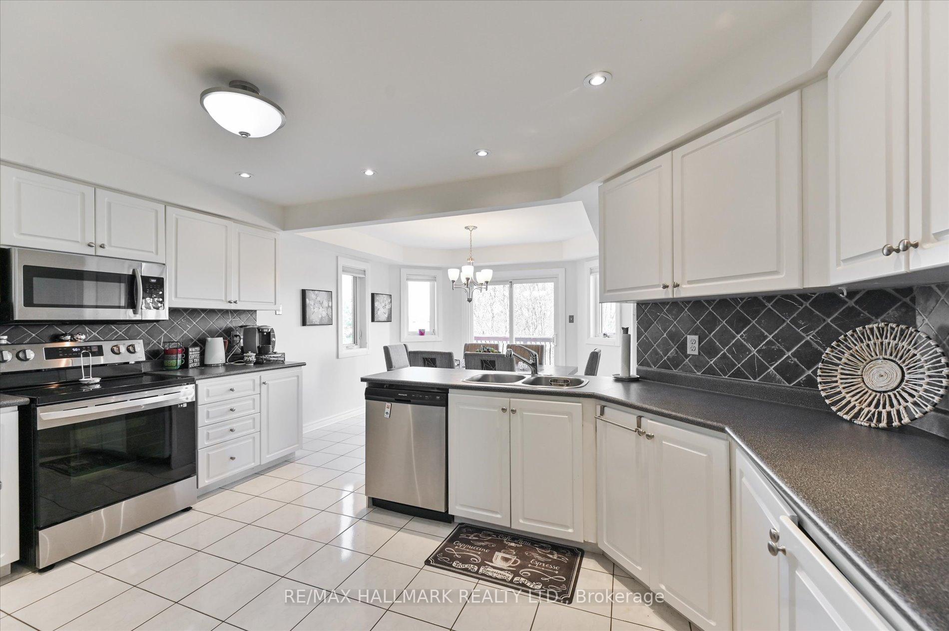 Photo 6 of 122 Widdifield Avenue, Newmarket, Armitage — HOMEH
