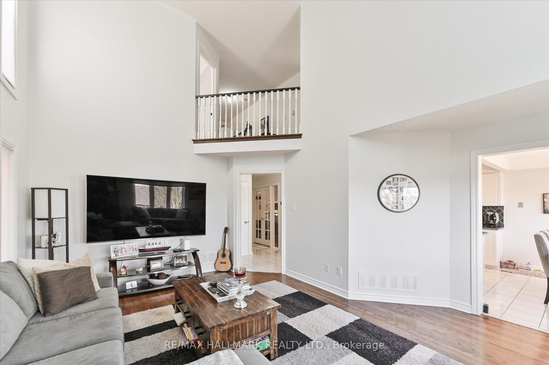 Photo 13 of 122 Widdifield Avenue, Newmarket, Armitage — HOMEH